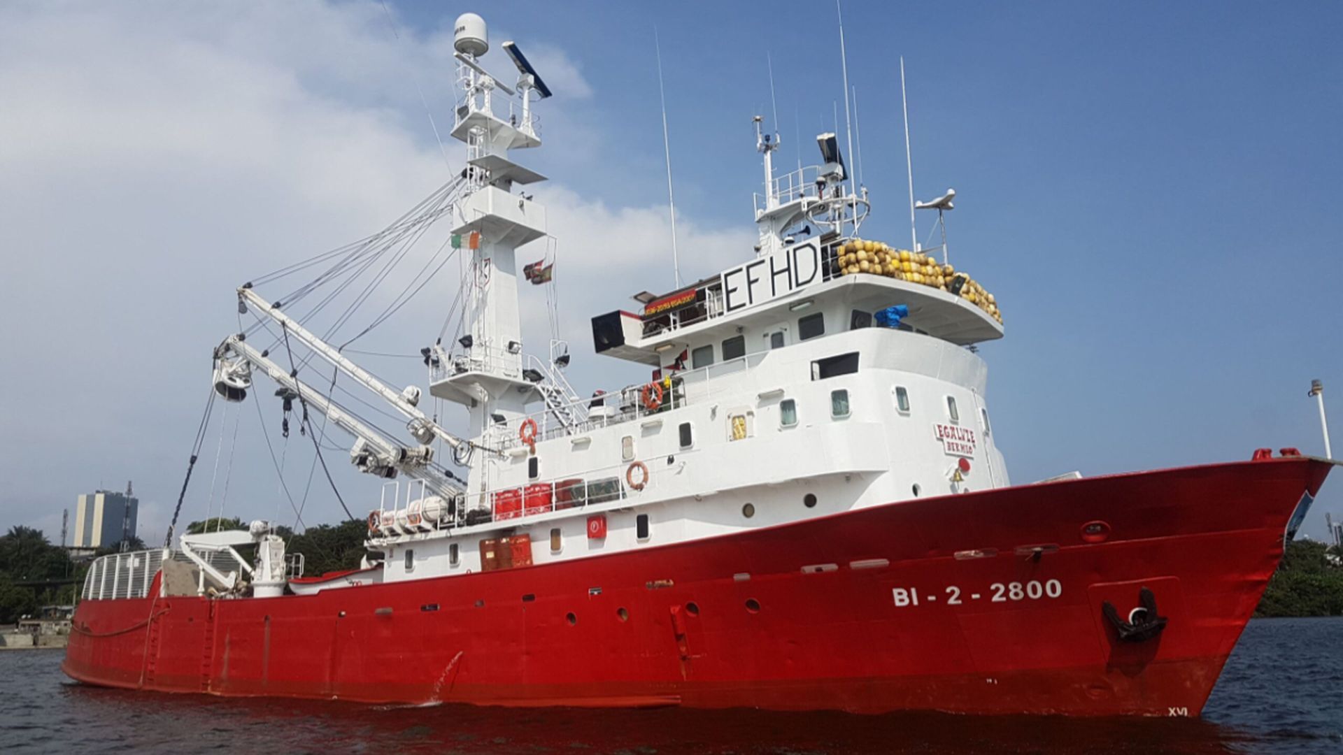 El barco Egaluze de la empresa Atunsa de Bermeo El barco Egaluze de la empresa Atunsa de Bermeo