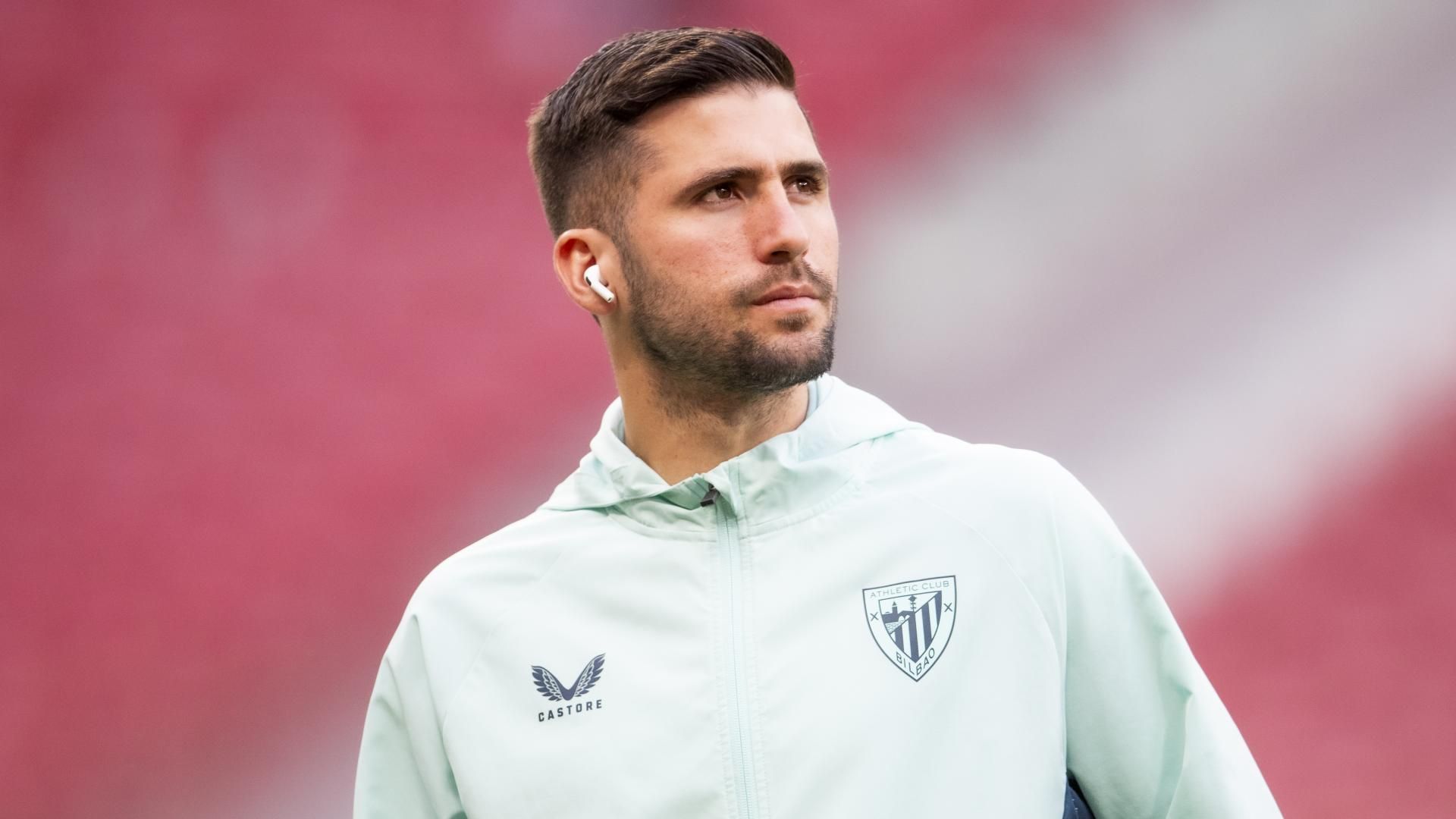 El lateral Jesús Areso se concentra en el Estadio Metropolitano