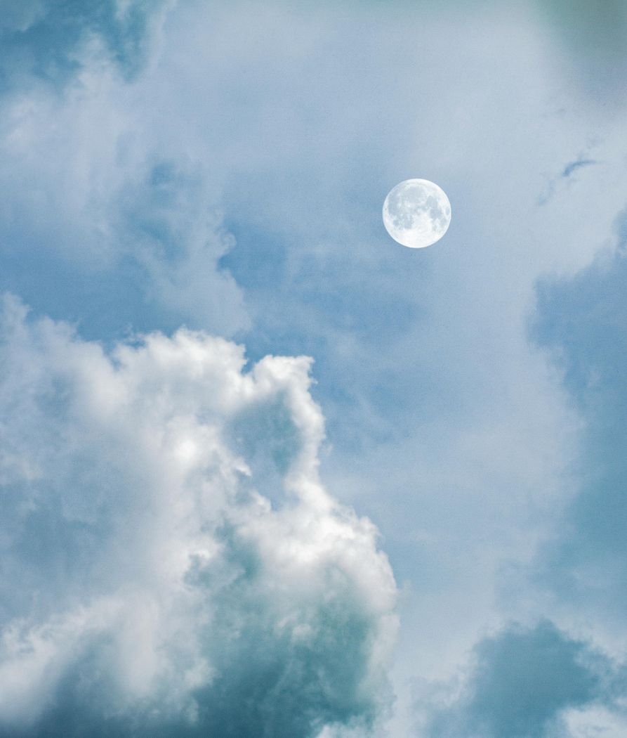 Imagen de un ciclo lunar en Luna Llena