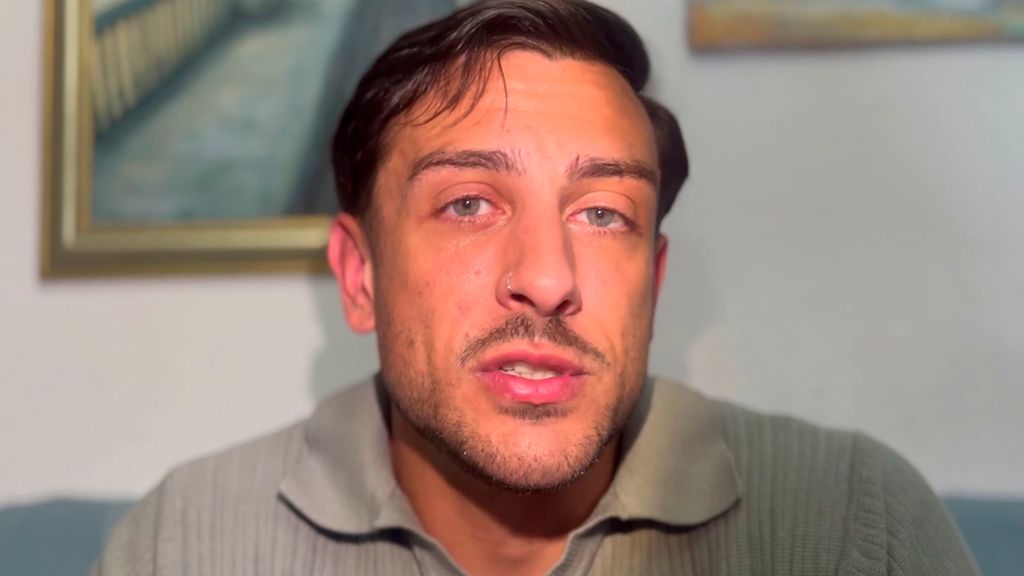 Lorenzo Romero piensa que Laura Ulldemolins y Borja están juntos desde la Feria de Sevilla Mi momento Temporada 1 Top Vídeos 192