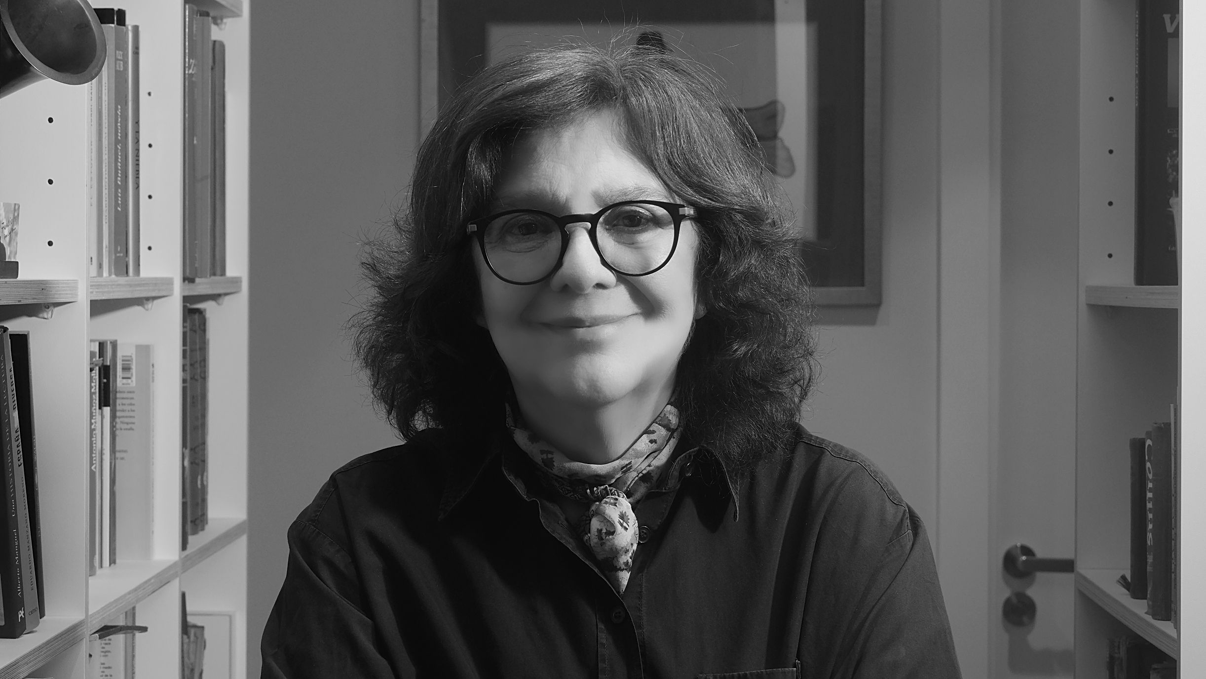 Rosa León: "A la política le falta un poco de todo".