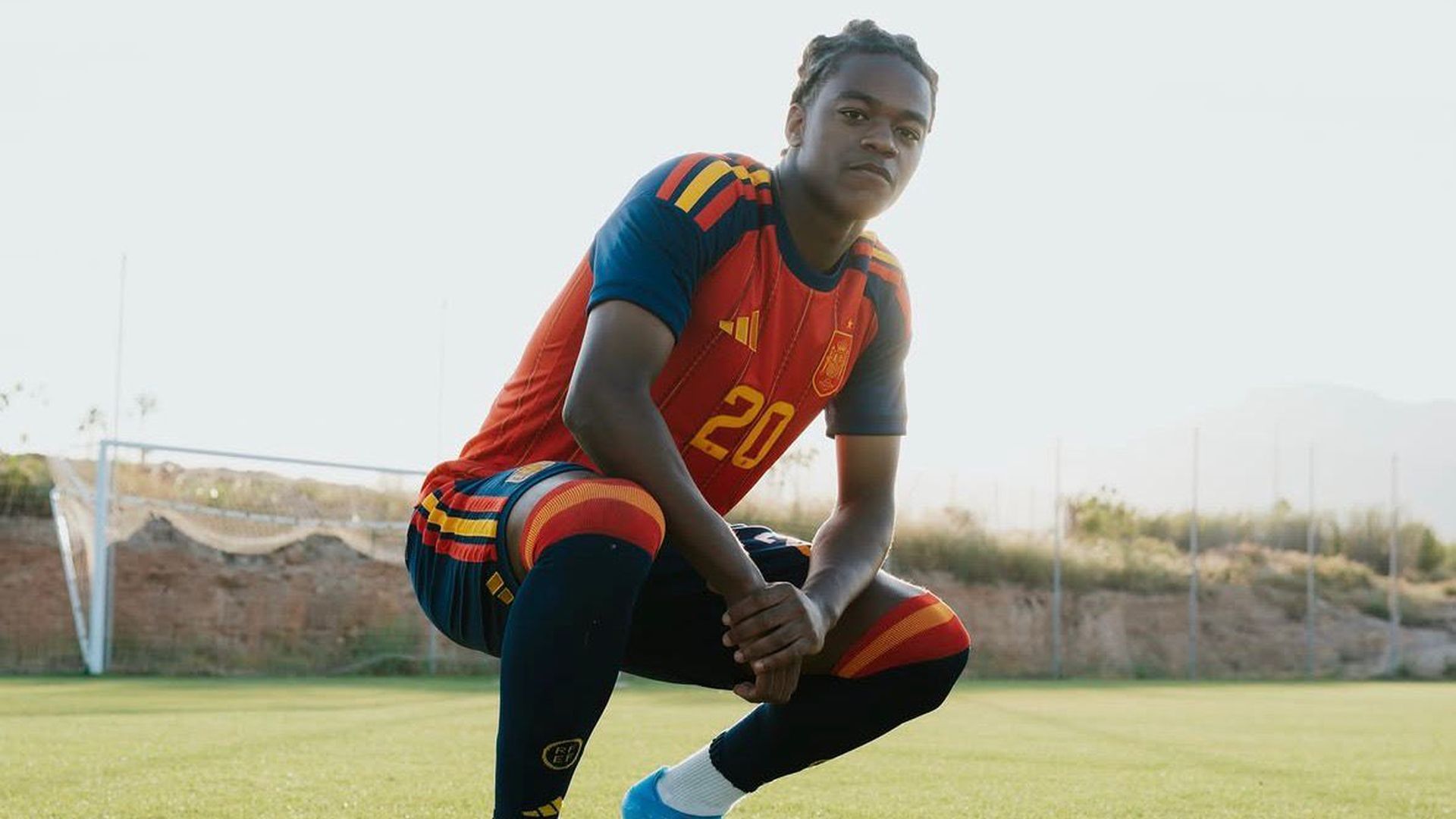 Christian Imga posa para el Europeo Sub-17 Christian Imga posa para el Europeo Sub-17
