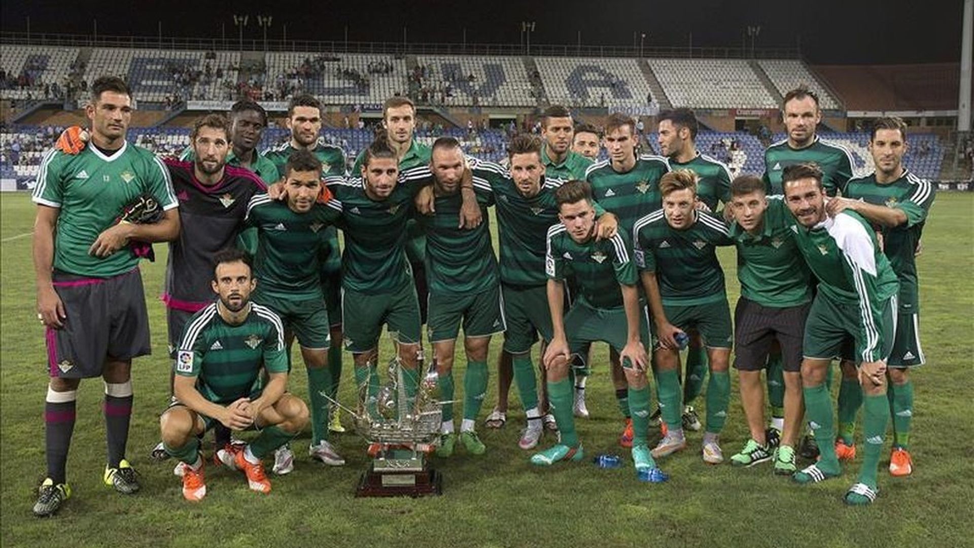 El Betis, campeón de una de las ediciones del Trofeo Colombino El Betis, campeón de una de las ediciones del Trofeo Colombino