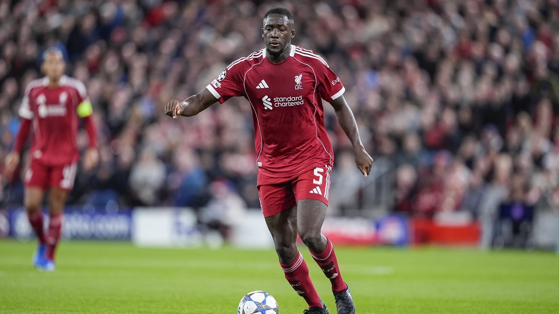Ibrahima Konaté durante un partido del Liverpool esta temporada