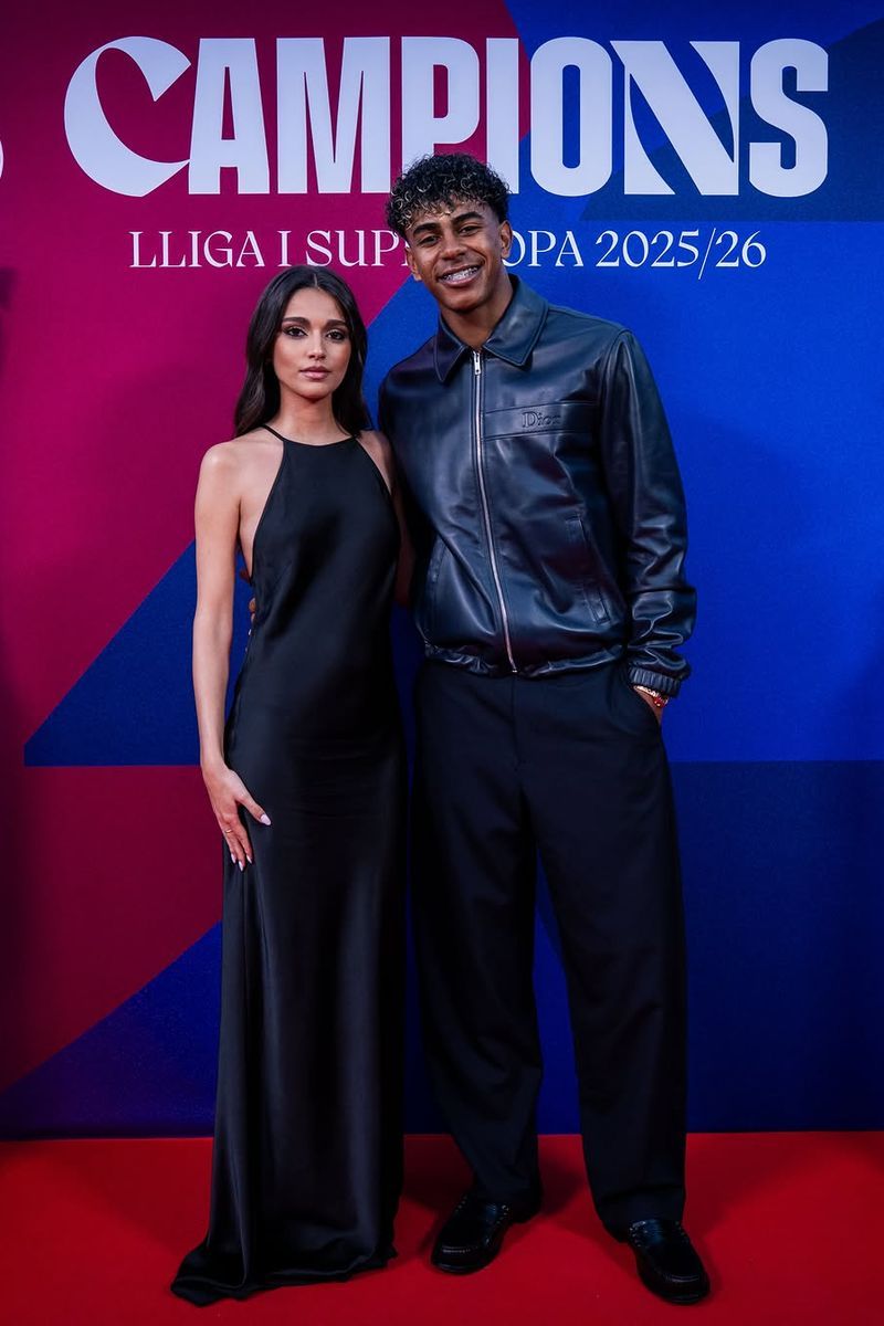 Inés García y Lamine Yamal, en la cena de celebración del Barcelona