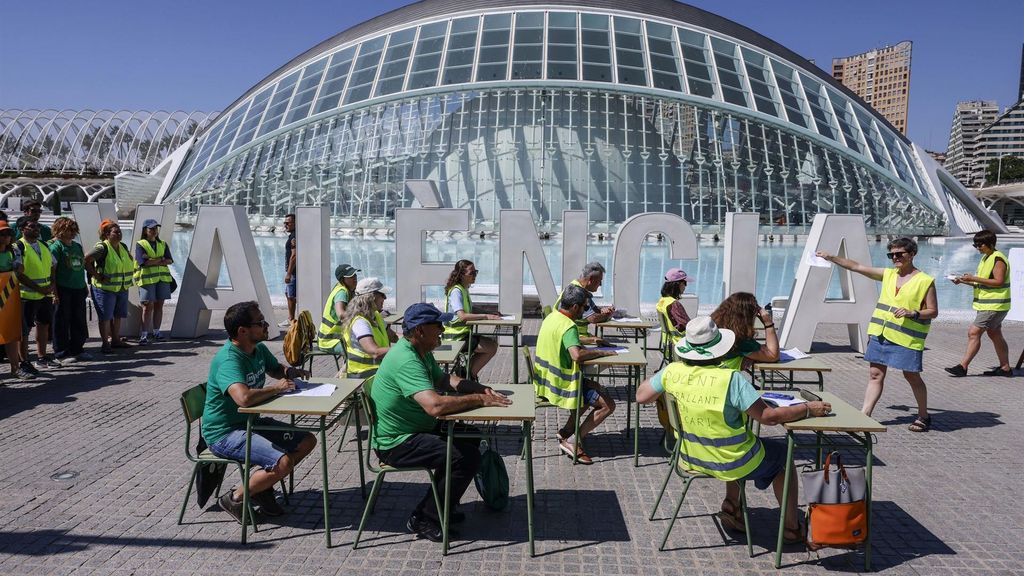 Así se han desarrollado las últimas protestas de los profesores en la Comunidad Valenciana y en Cataluña
