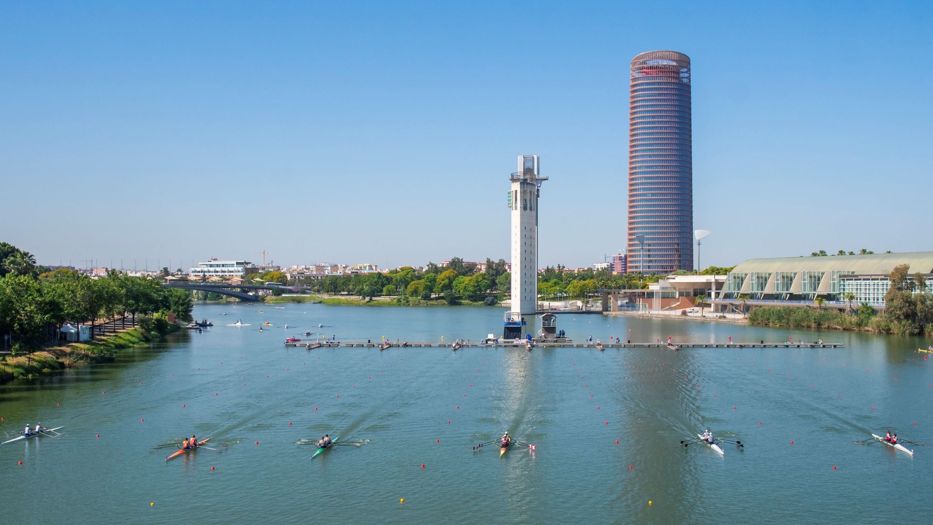 La dársena del Guadalquivir, escenario de la Copa del Mundo de Sevilla. La dársena del Guadalquivir, escenario de la Copa del Mundo de Sevilla.