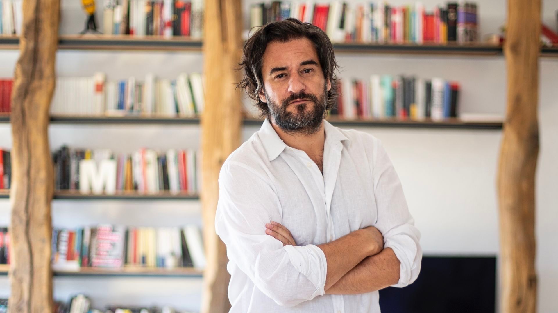 "Las familias felices existen, pero no suelen ser material literario", dice Manuel Jabois "Las familias felices existen, pero no suelen ser material literario", dice Manuel Jabois
