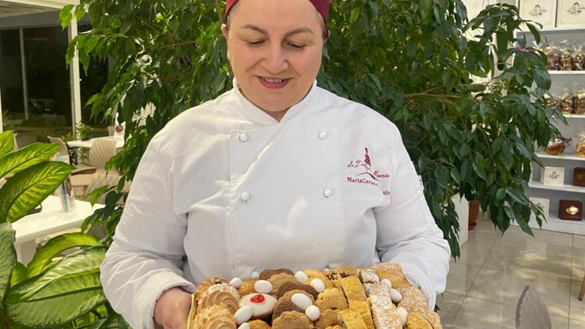 María Carmela, la pastelera napolitana que se ha quitado la vida tras un accidente con aceite hirviendo que le afectó al rostro y a parte de su cuerpo María Carmela, la pastelera napolitana que se ha quitado la vida tras un accidente con aceite hirviendo que le afectó al rostro y a parte de su cuerpo