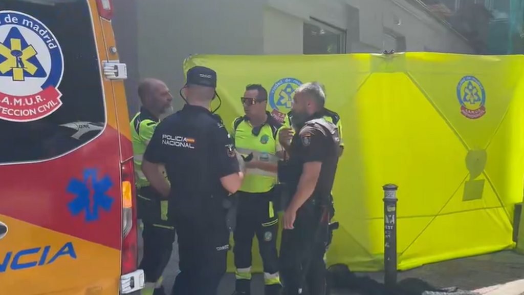 Matan a un hombre de 47 años de una puñalada en el pecho en el centro de Madrid: las autoridades buscan al responsable
