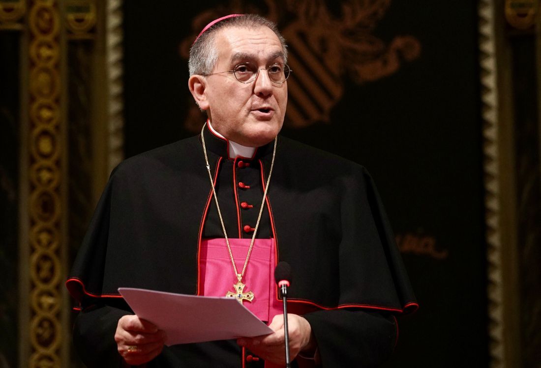 Monseñor Piero Pioppo