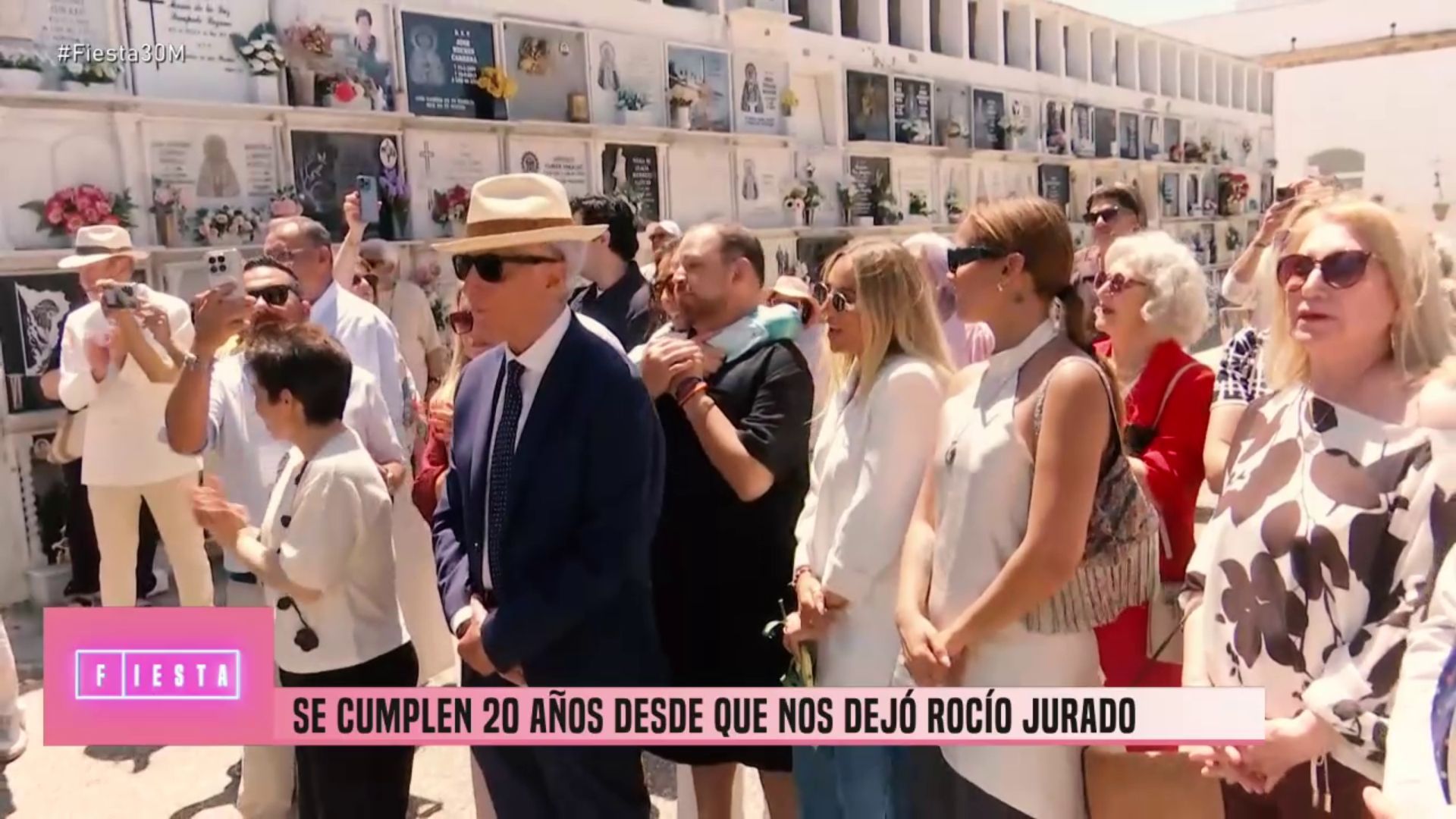 El emotivo homenaje en Chipiona a Rocío Jurado en el 20 aniversario de su fallecimiento Fiesta 2026 Top Vídeos 1195