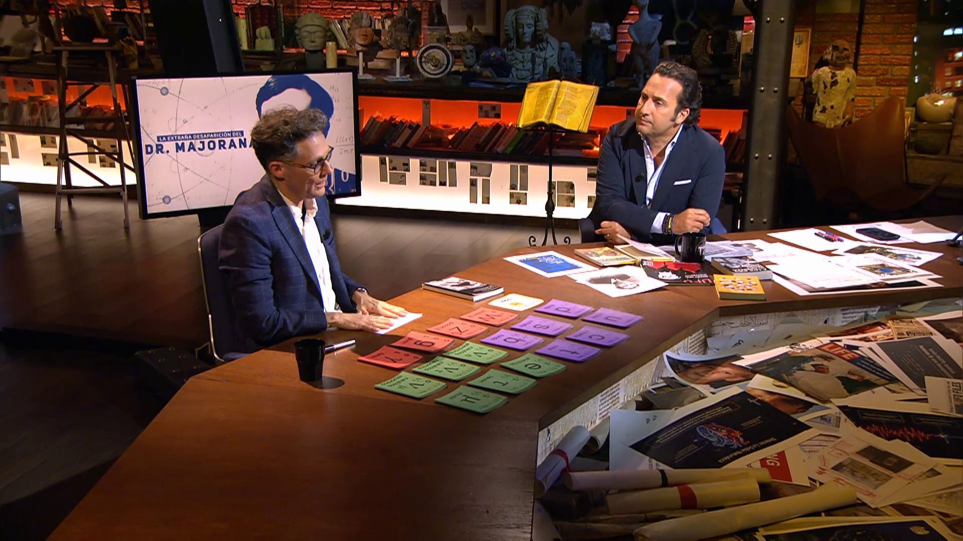 Luis Enrique García Muñoz analiza la desaparición del joven científico Ettore Majorana: “Sus compañeros le tenían mucha envidia” Cuarto Milenio Temporada 21 Top Vídeos 880