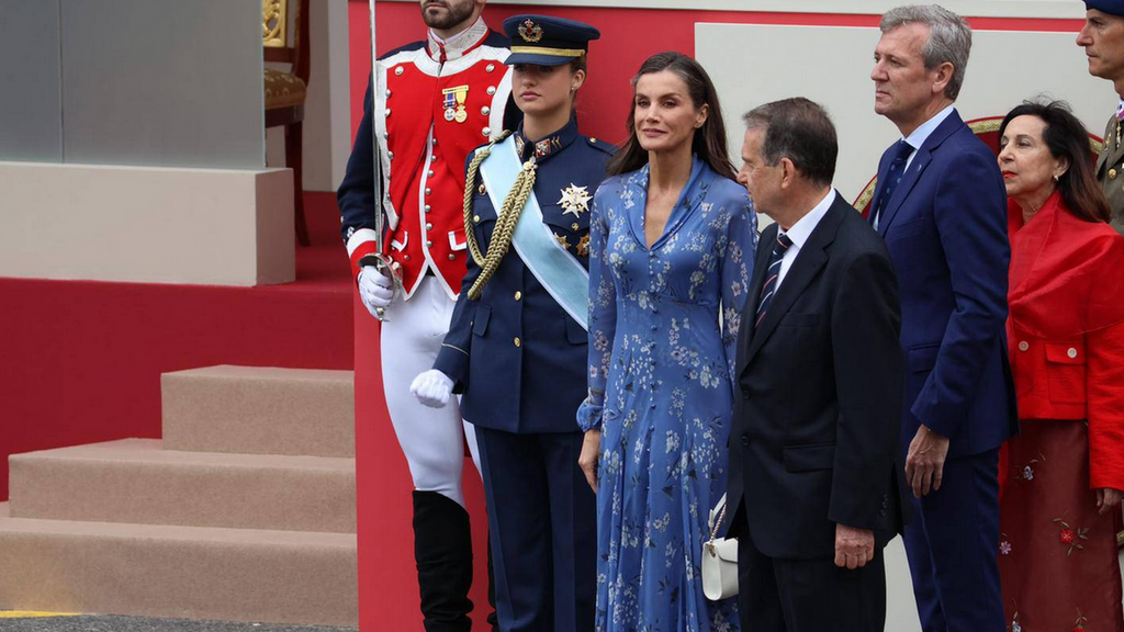 La princesa Leonor debuta en el Día de las Fuerzas Armadas: nervios, confianza y gestos de complicidad con los reyes