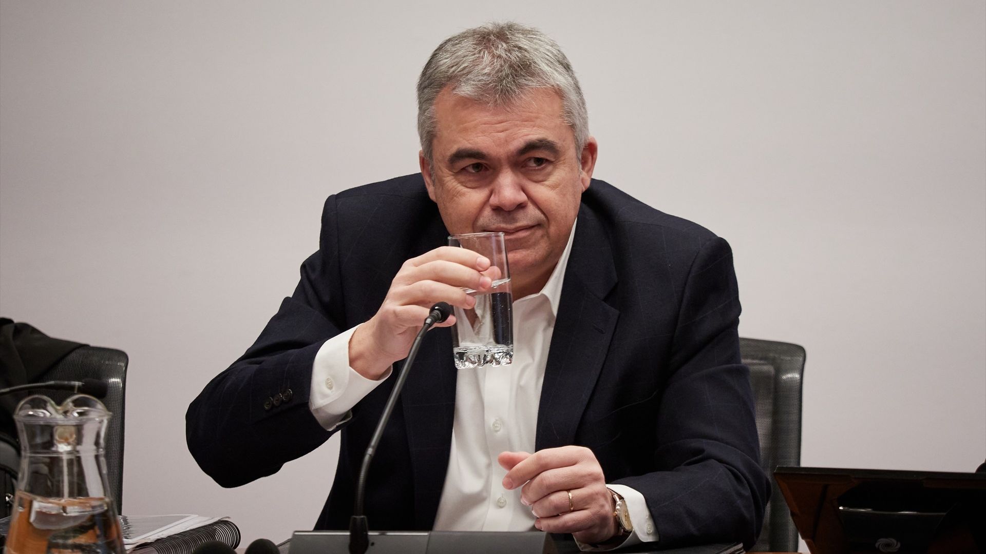 Los jueces rastrean el 'liderazgo' de Santos Cerdán en amaños de obra, contratos de SEPI y obstruir investigaciones Los jueces rastrean el 'liderazgo' de Santos Cerdán en amaños de obra, contratos de SEPI y obstruir investigaciones