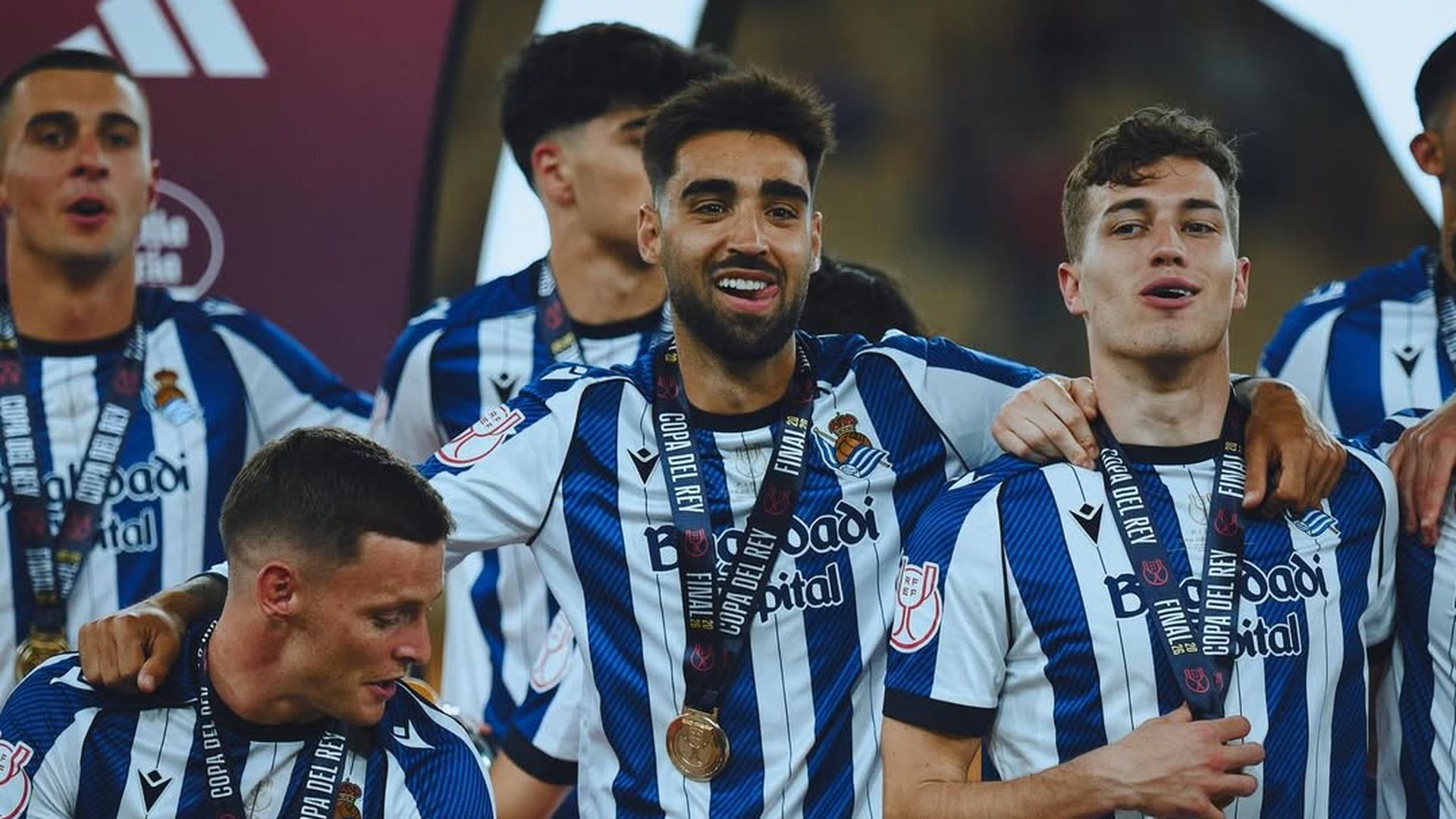 Brais Méndez celebra la Copa del Rey
