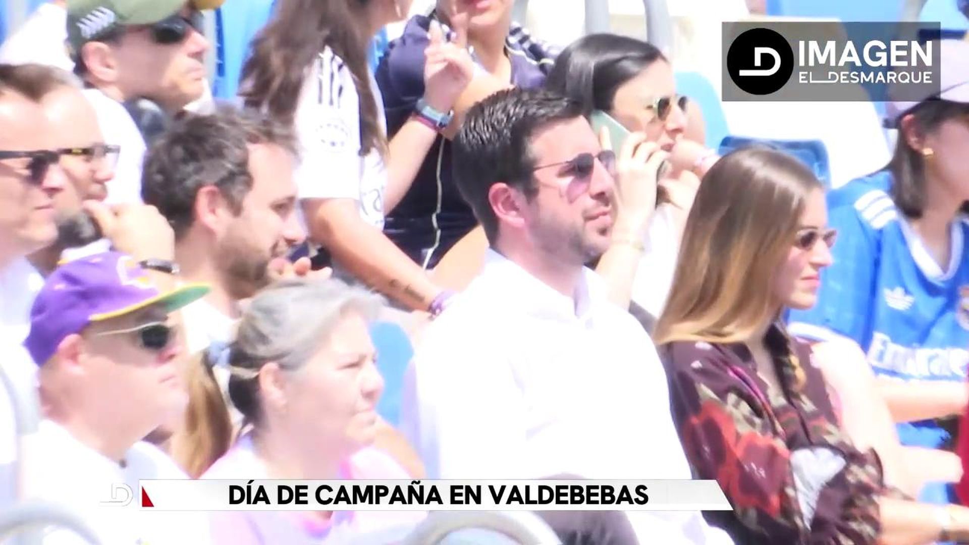 Enrique Riquelme viendo el Real Madrid femenino en Valdebebas