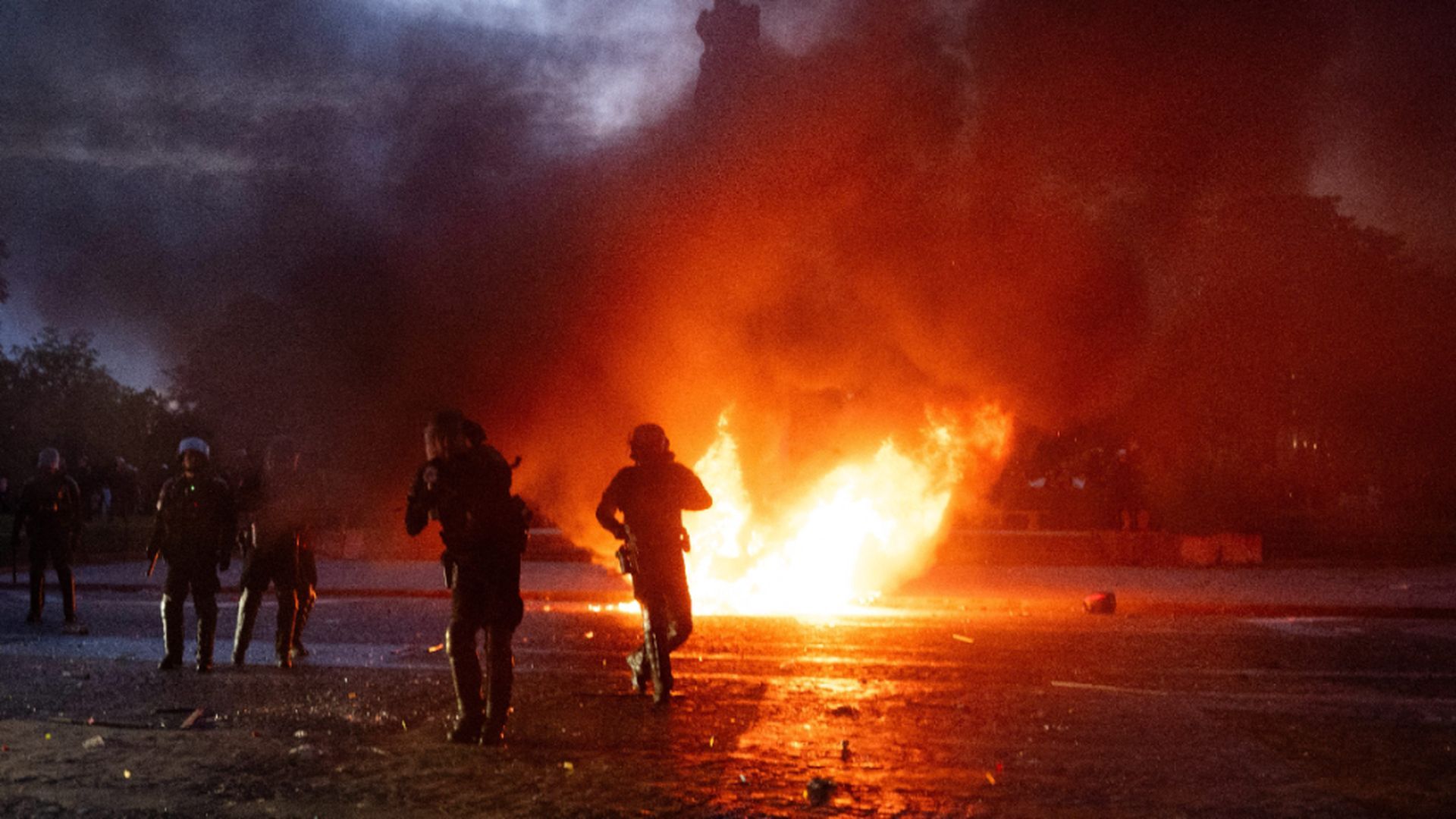 Los disturbios en París Los disturbios en París