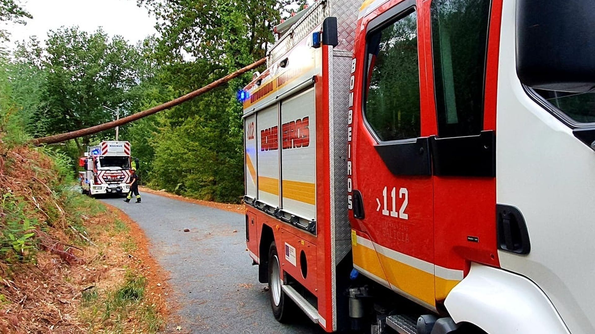 Mueren dos mujeres al salvar a un niño de tres años que se ahogaba en la presa de Baños de Cerrato en Palencia Mueren dos mujeres al salvar a un niño de tres años que se ahogaba en la presa de Baños de Cerrato en Palencia