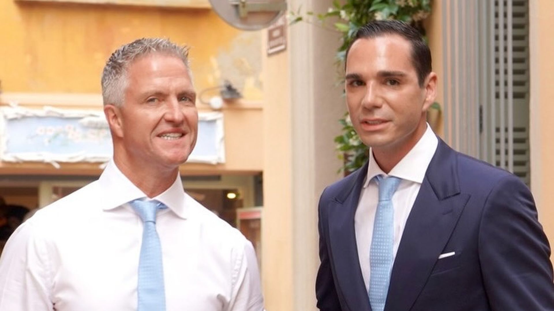 El expiloto Ralf Schumacher se casa con su novio tras dos años de hacer pública su relación: "Es muy íntimo, pero también es normal" El expiloto Ralf Schumacher se casa con su novio tras dos años de hacer pública su relación: "Es muy íntimo, pero también es normal"