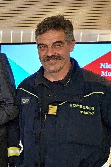 El padre de Alvar es Jefe de Guardia del Cuerpo de Bomberos de Madrid