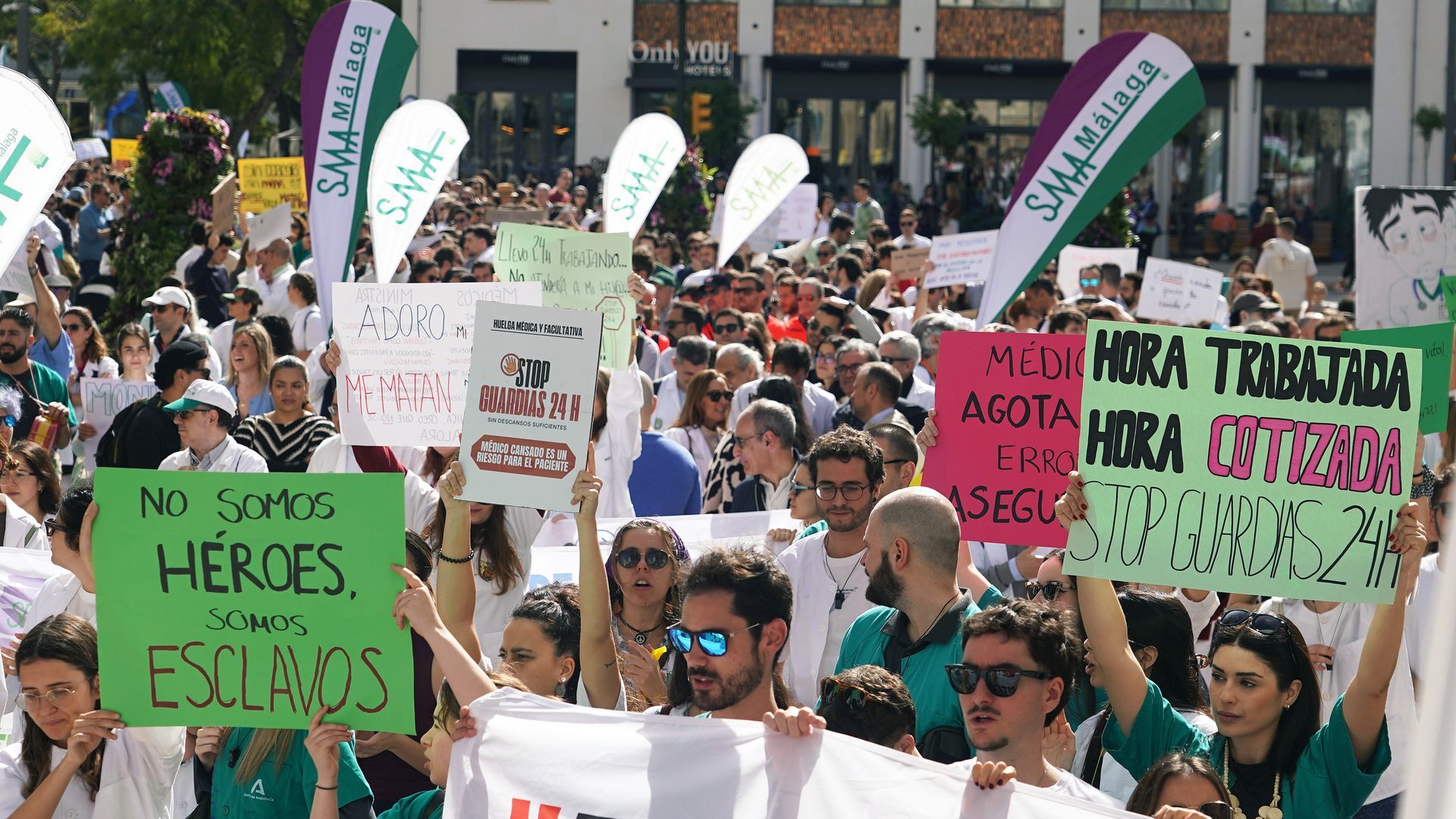 EuropaPress_7303055_manifestacion_convocada_sindicato_medico_andaluz_motivo_tercera_jornada EuropaPress_7303055_manifestacion_convocada_sindicato_medico_andaluz_motivo_tercera_jornada