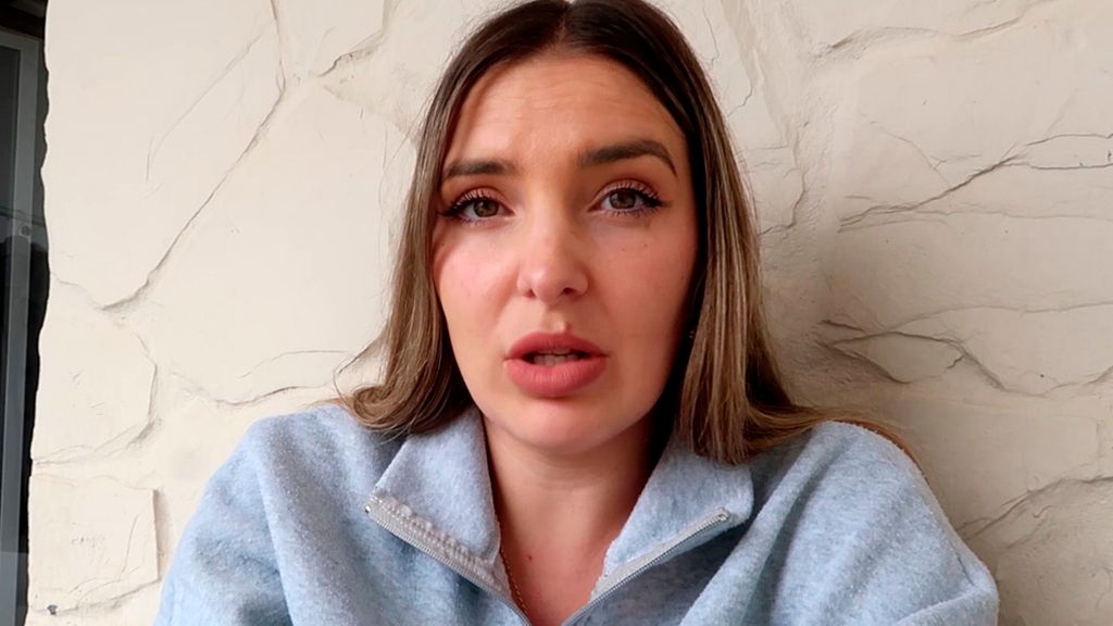 Patri confiesa si va a quitarse el lunar que tiene en el labio Renaciendo by Patri Pérez Temporada 1 Top Videos 102
