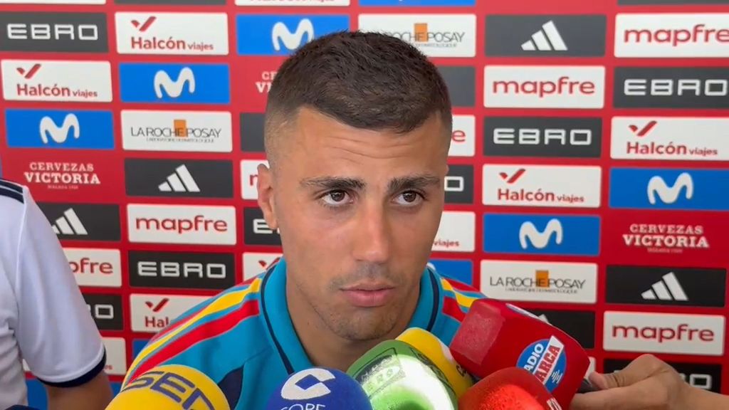 Rodri Hernández aparca la decisión sobre su futuro al final del Mundial