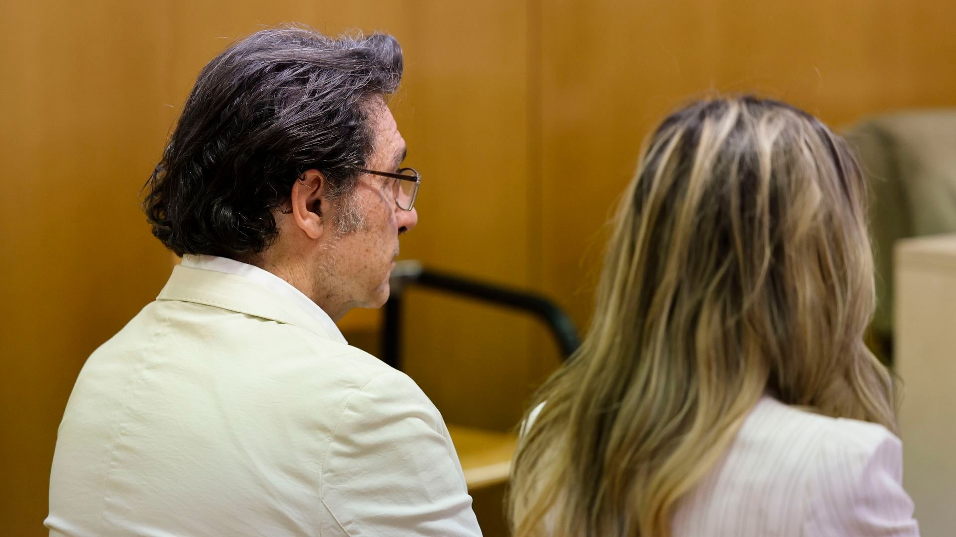 El actor Luis Lorenzo y su entonces pareja Arancha Súarez Palomino, acusados de varios delitos por el trato que dispensaron a la tía de ella durante varios meses
