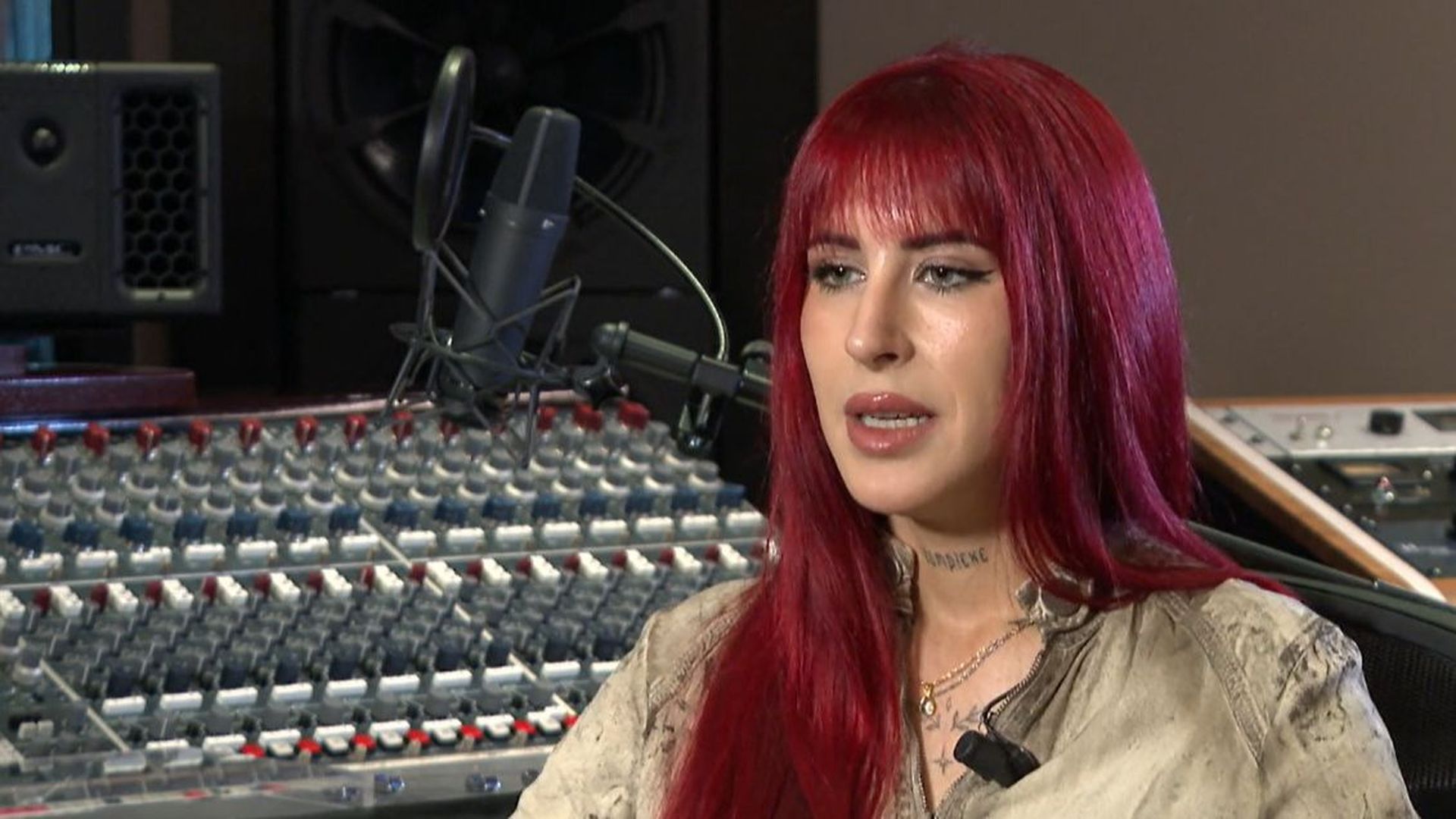Entrevista con Vicco: la cantante se reinventa con 'Bailar y llorar' Entrevista con Vicco: la cantante se reinventa con 'Bailar y llorar'