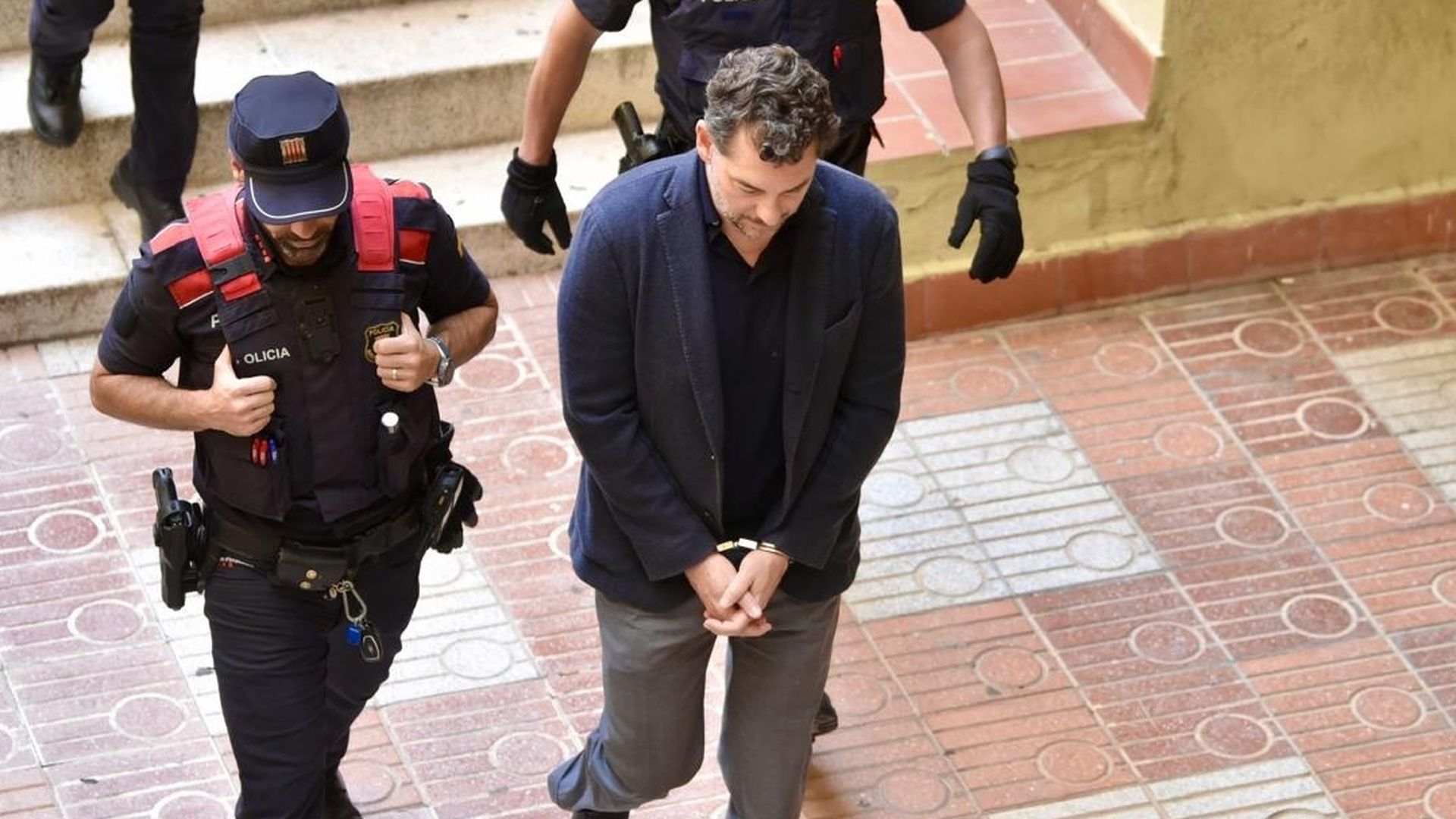Jonathan Andic, el hijo del fundador de Mango, Isak Andic, tras comparecer ante la titular del Juzgado de Instrucción número 5 de Martorell, Barcelona Jonathan Andic, el hijo del fundador de Mango, Isak Andic, tras comparecer ante la titular del Juzgado de Instrucción número 5 de Martorell, Barcelona