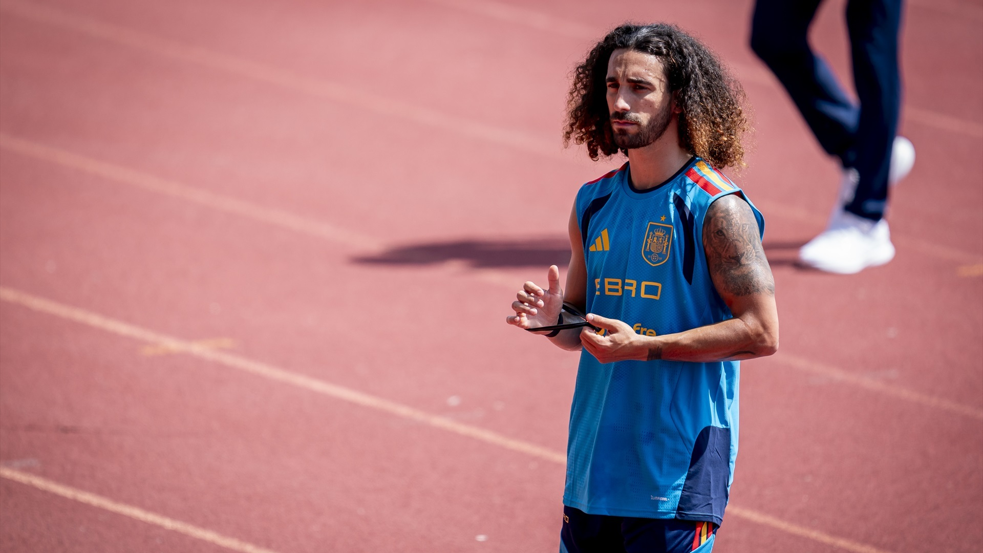 Marc Cucurella, en un entrenamiento con España Marc Cucurella, en un entrenamiento con España