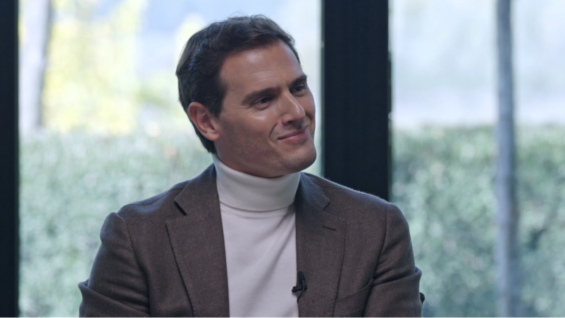 Albert Rivera confiesa que tiene nueva novia: “Estoy empezando con una chica, pero quiero tomármelo con calma” Albert Rivera confiesa que tiene nueva novia: “Estoy empezando con una chica, pero quiero tomármelo con calma”
