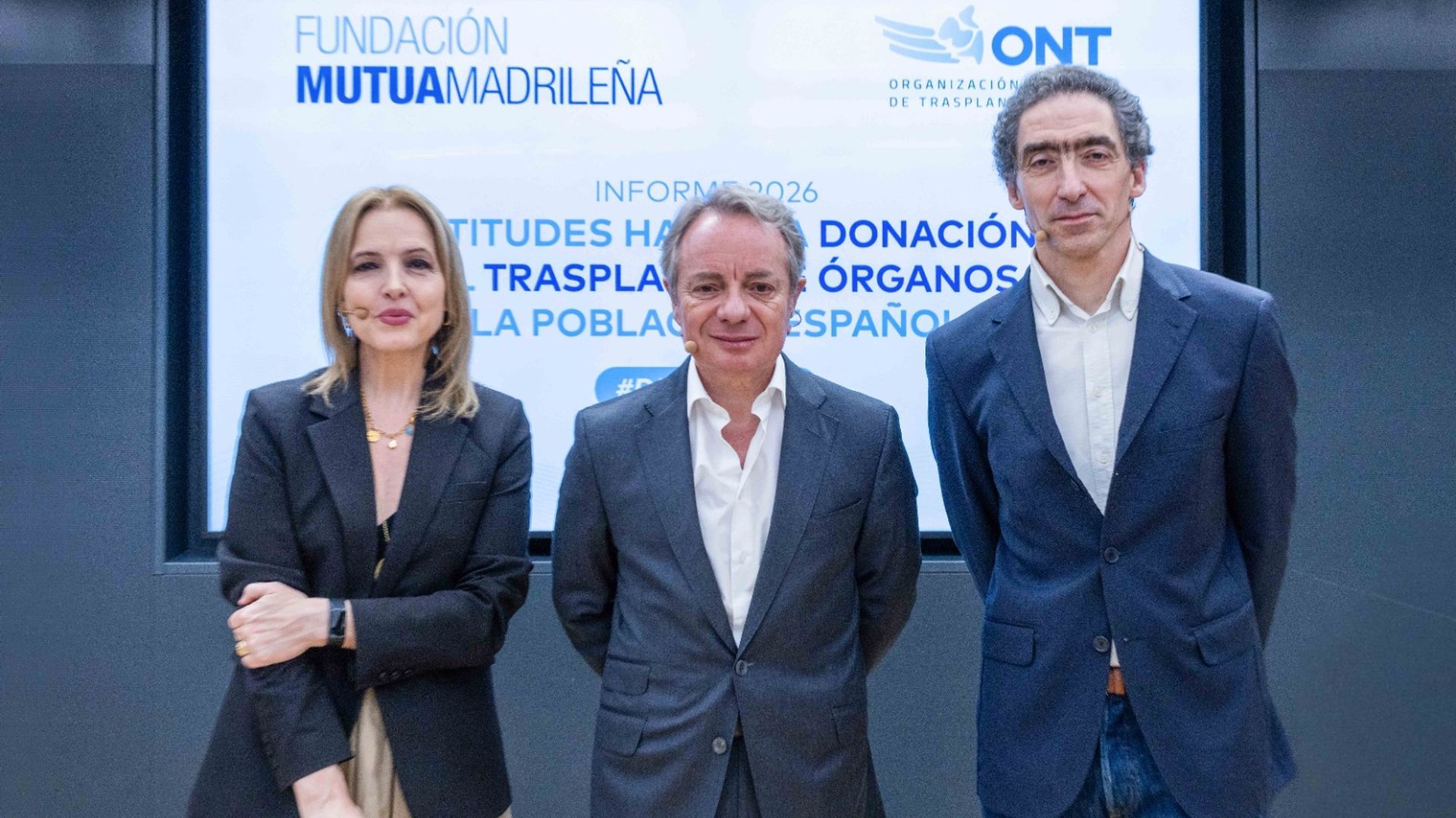 De izq. a der.: Beatriz Domínguez-Gil, directora de la ONT; Lorenzo Cooklin, director general de la Fundación Mutua Madrileña y Jorge S. López, coordinador del estudio; durante la presentación del informe