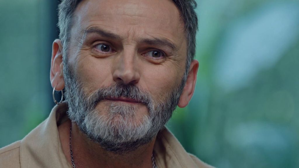 Fernando Tejero se sincera sobre el trauma que le supuso crecer lejos de sus padres: "Psicológicamente sufro un abandono"