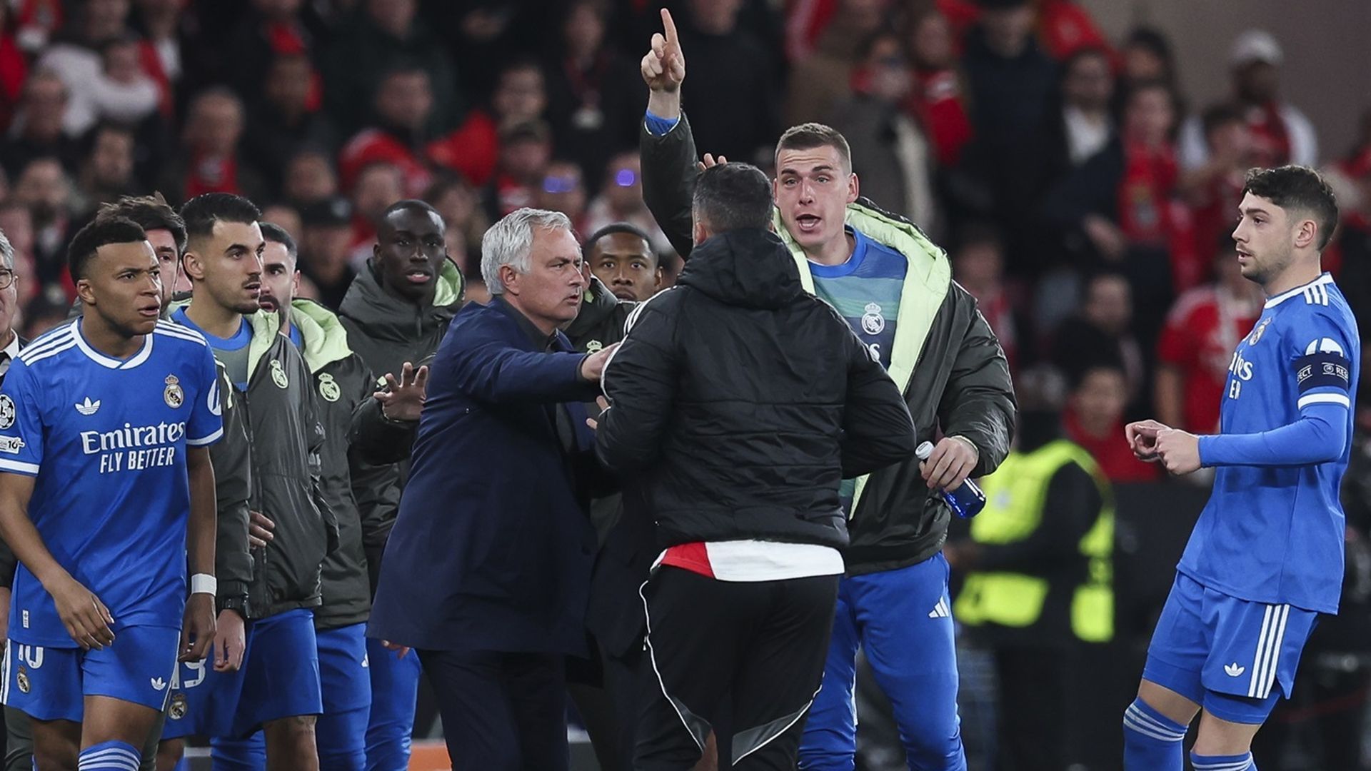 José Mourinho, en el Benfica - Real Madrid José Mourinho, en el Benfica - Real Madrid