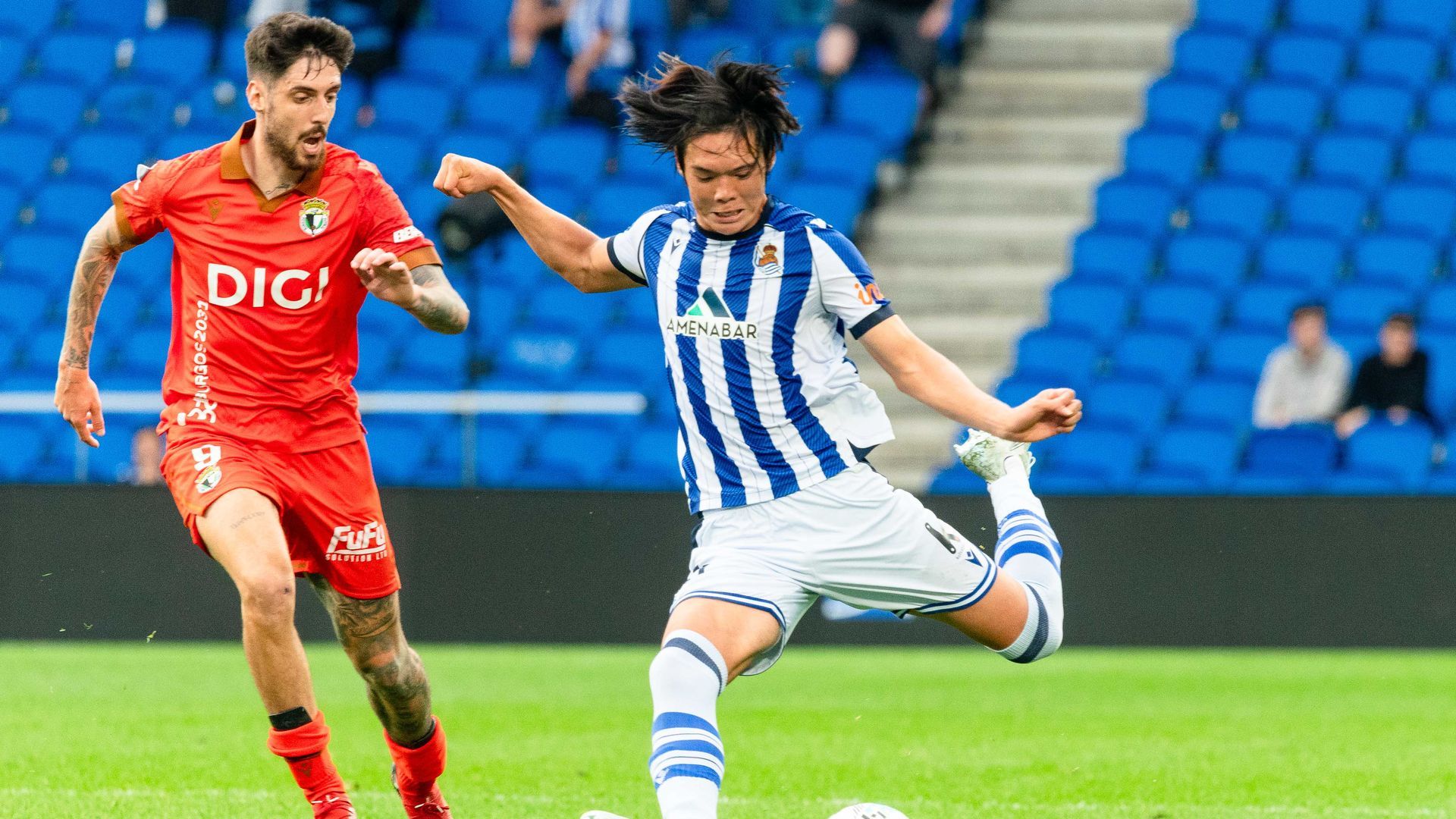 Kazunari Kita, durante un partido con el Sanse.