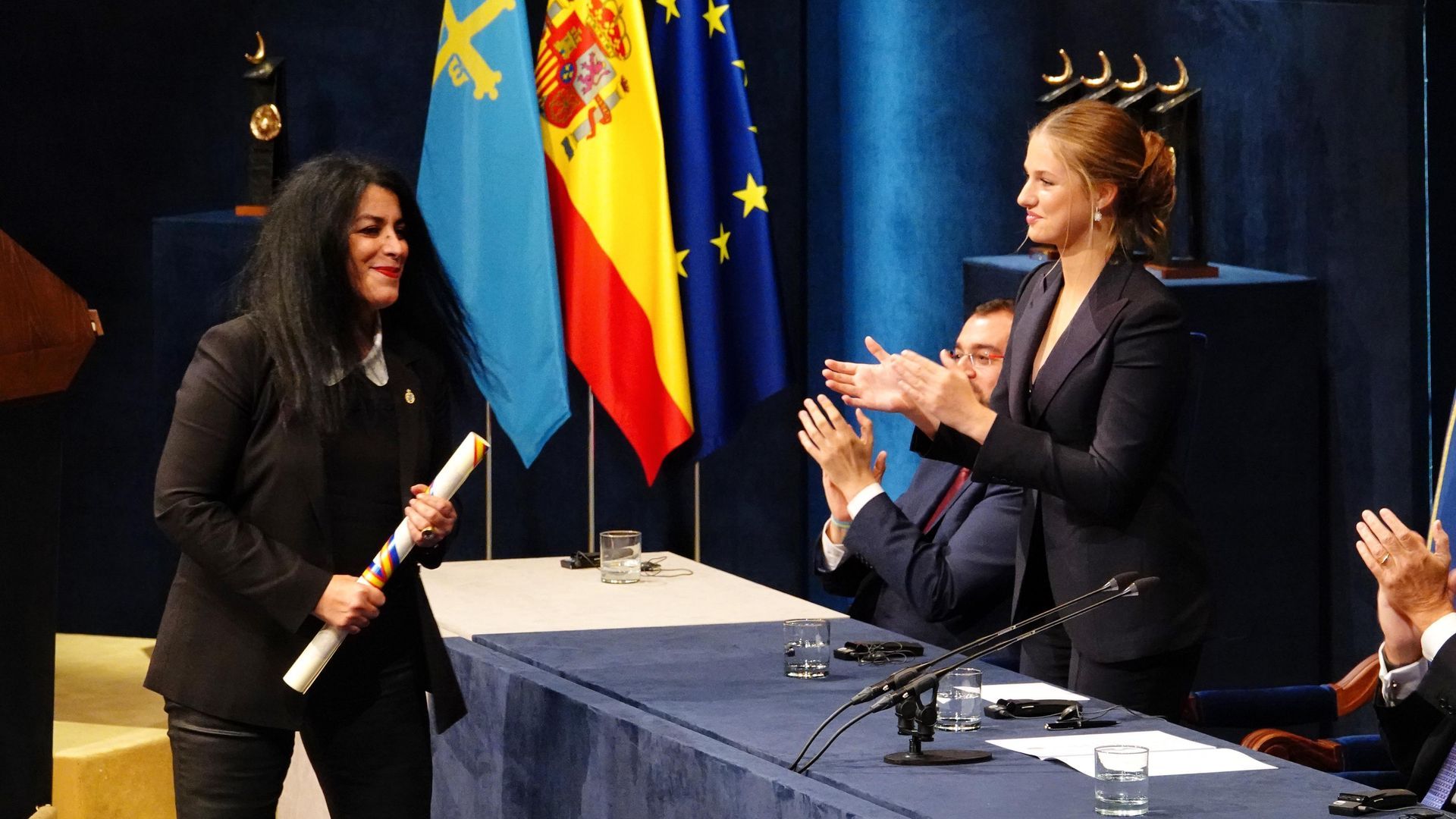 Así recibió Marjane Satrapi el Premio Princesa de Asturias de Comunicación y Humanidades en 2024