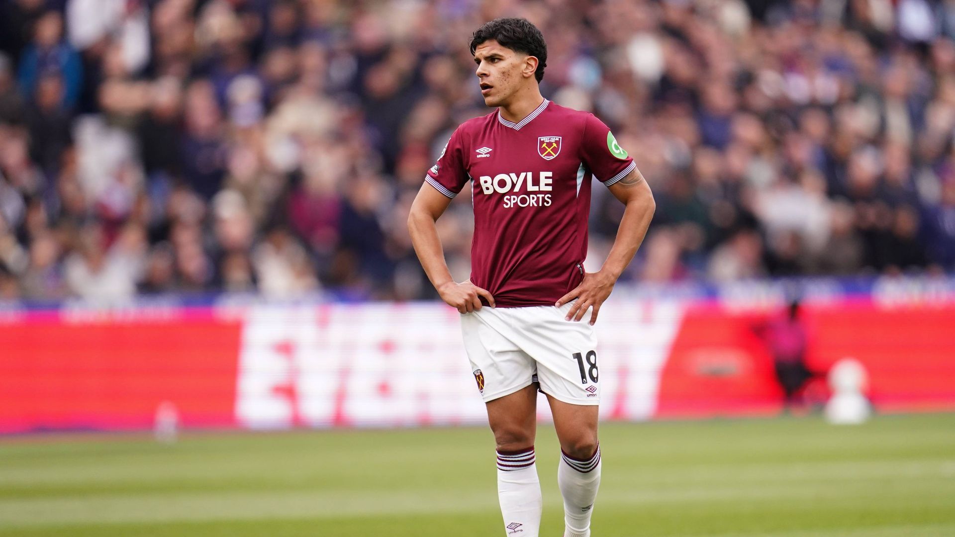 Mateus Fernández, durante un partido con el West Ham.