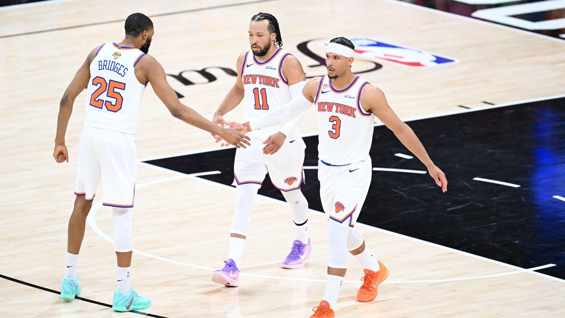 Mikal Bridges, Jalen Brunson y Josh Hart