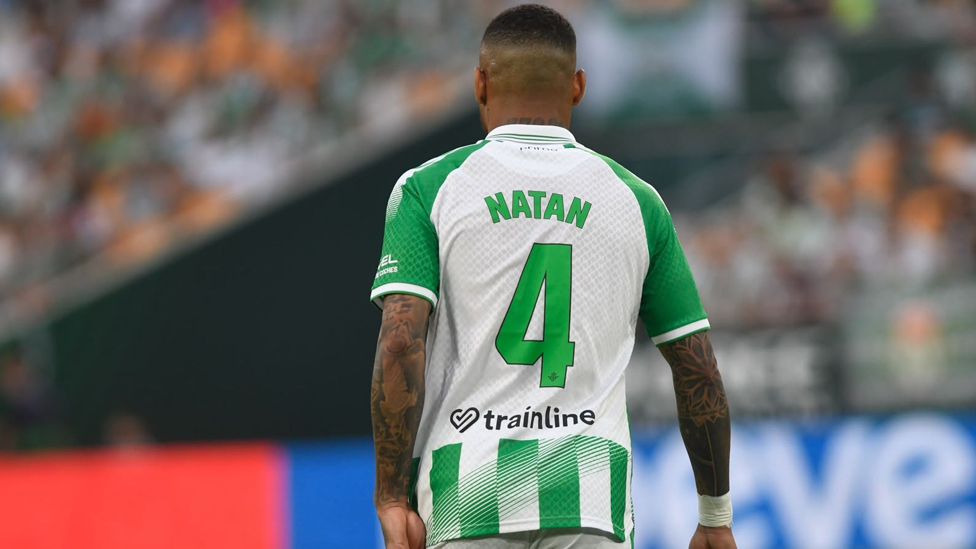 Natan, ante el Levante