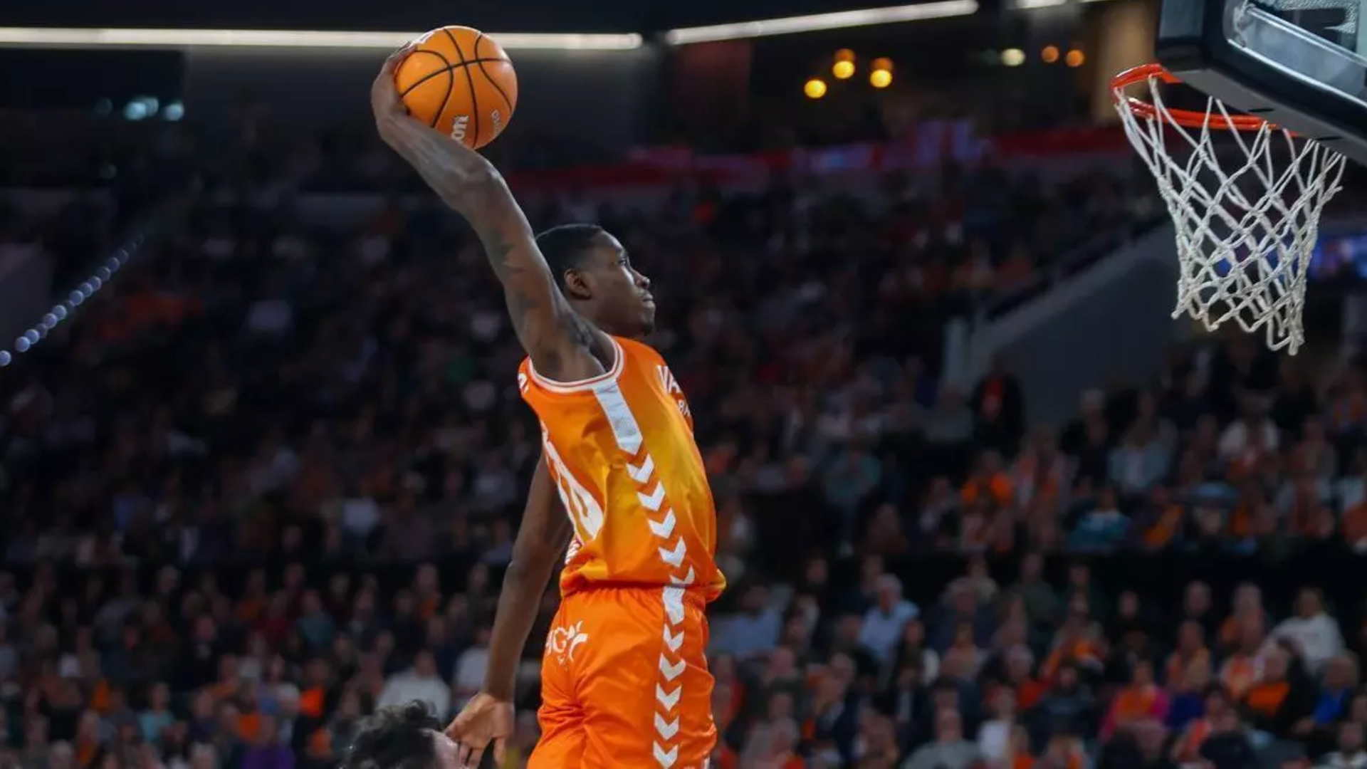 Valencia Basket arrasa en Bilbao y ya está en semifinales (71-88)