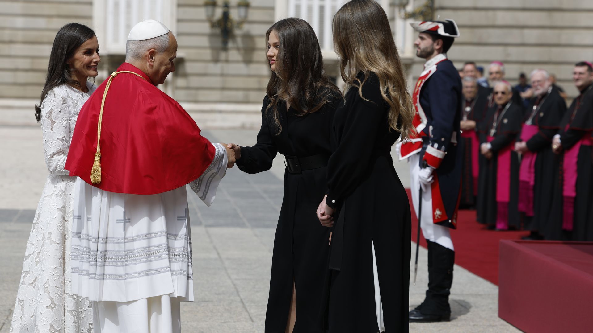 La reina Letizia, el papa, la princesa Leonor y la infanta Sofía, este sábado 6 de junio