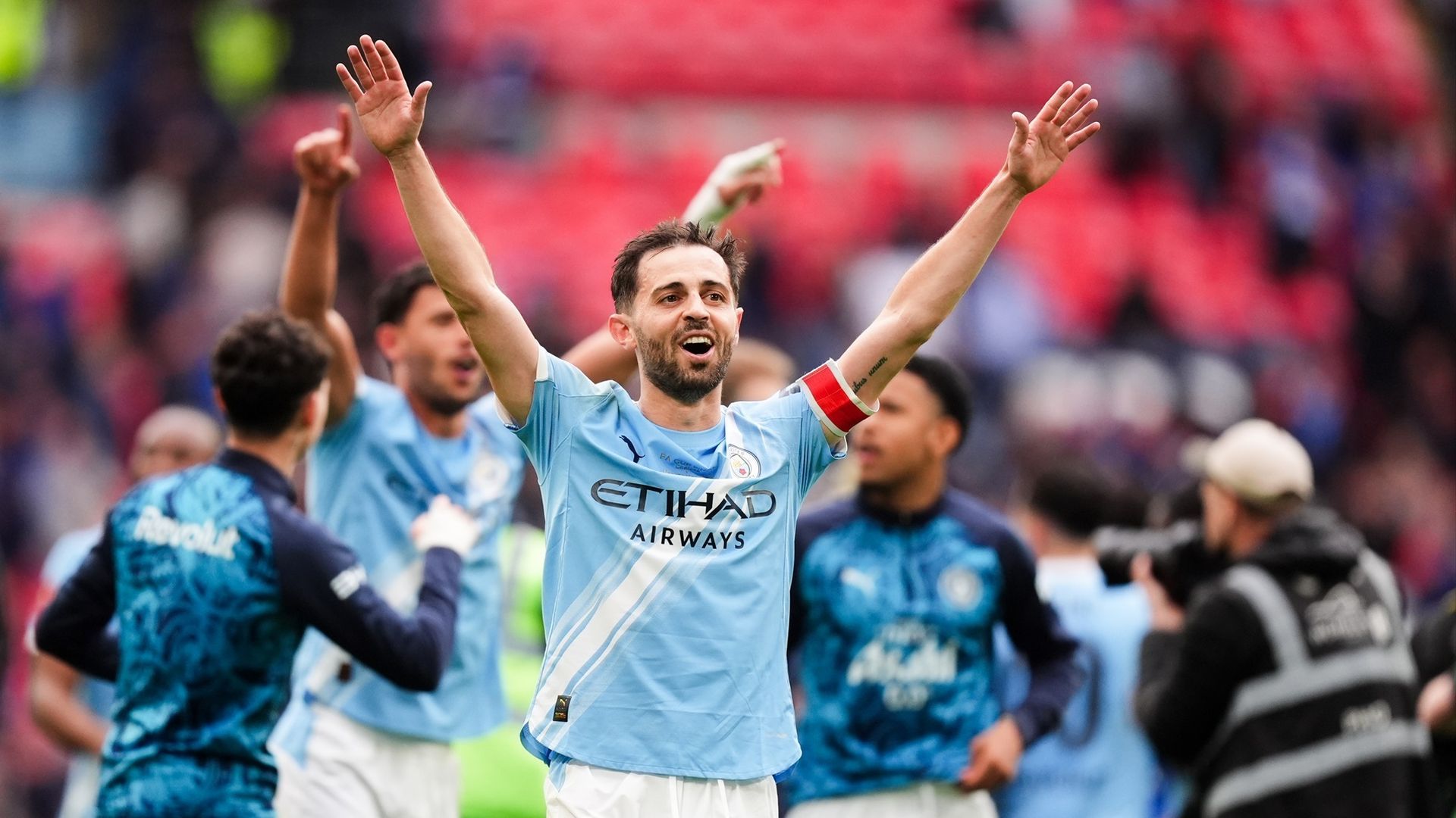 Bernardo Silva celebra la FA Cup con el Manchester City Bernardo Silva celebra la FA Cup con el Manchester City