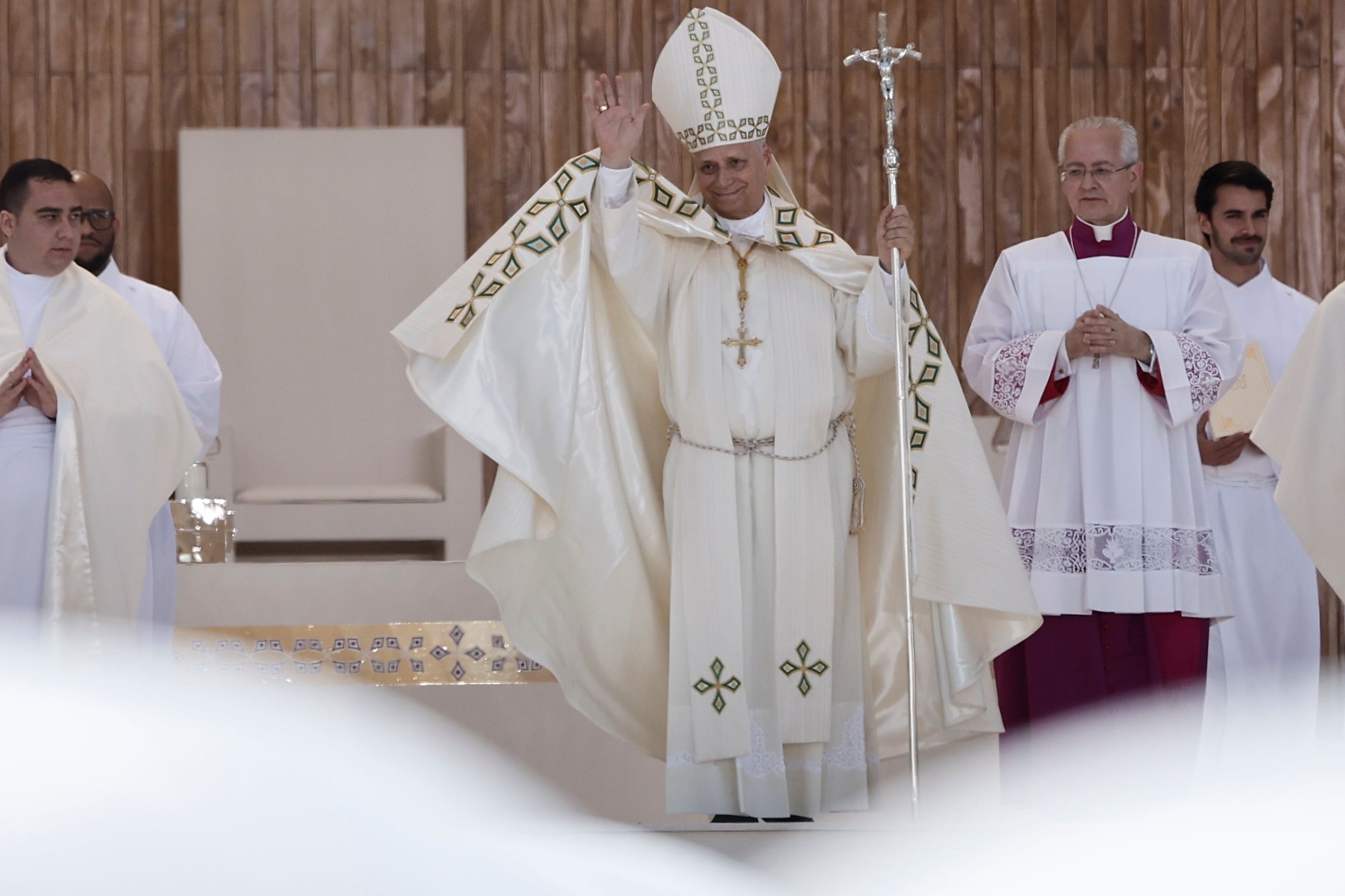 Las espectaculares imágenes de la masiva misa del Corpus Christi en Cibeles
