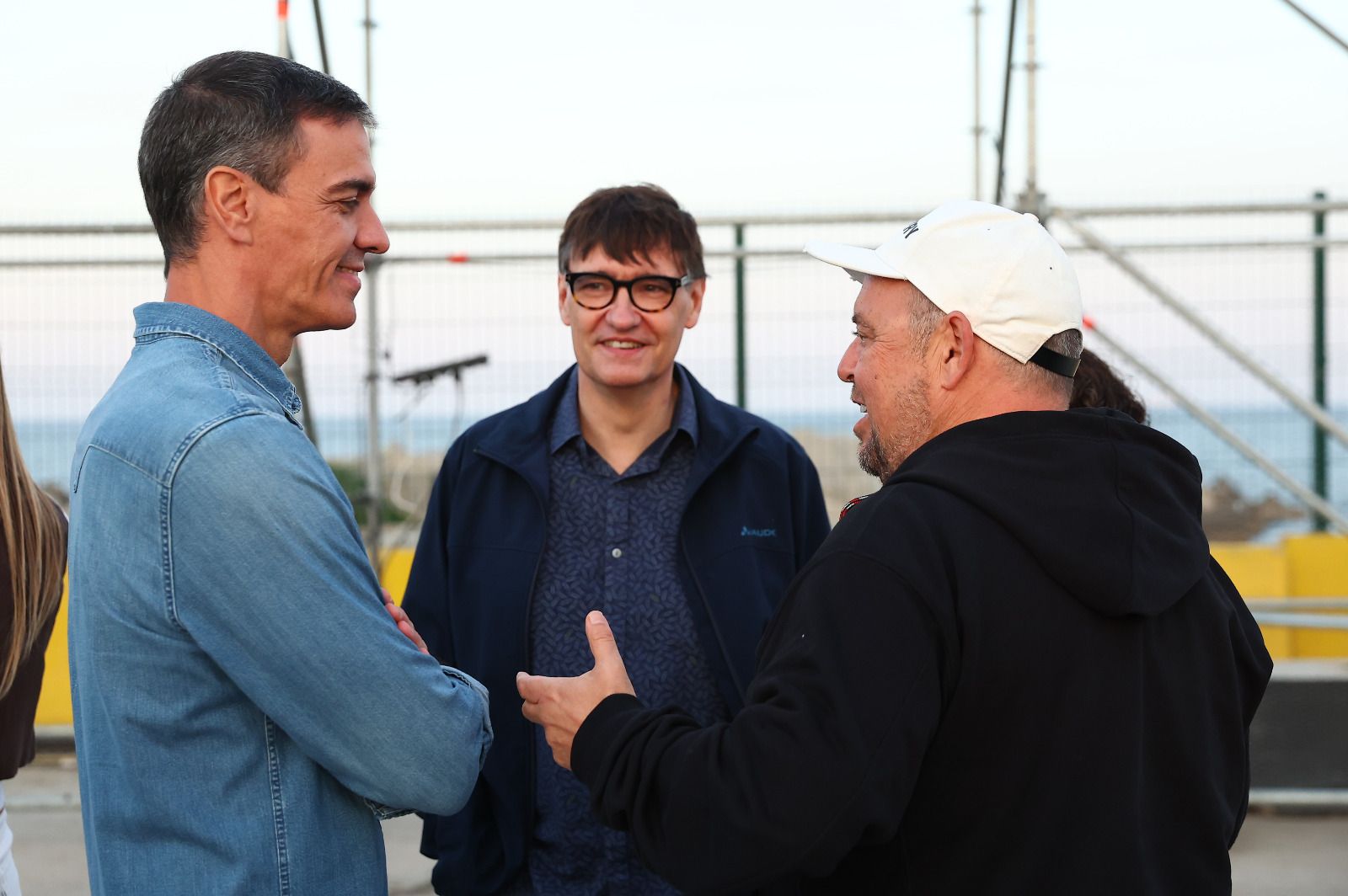 Pedro Sánchez con Illa en su visita al festival