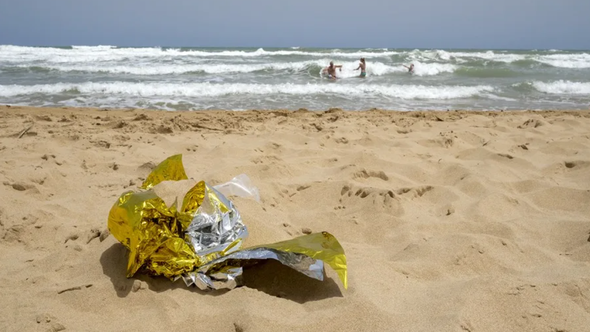 Una mujer de 67 años muere ahogada en la playa de La Pineda, en Vila-seca (Tarragona) Una mujer de 67 años muere ahogada en la playa de La Pineda, en Vila-seca (Tarragona)