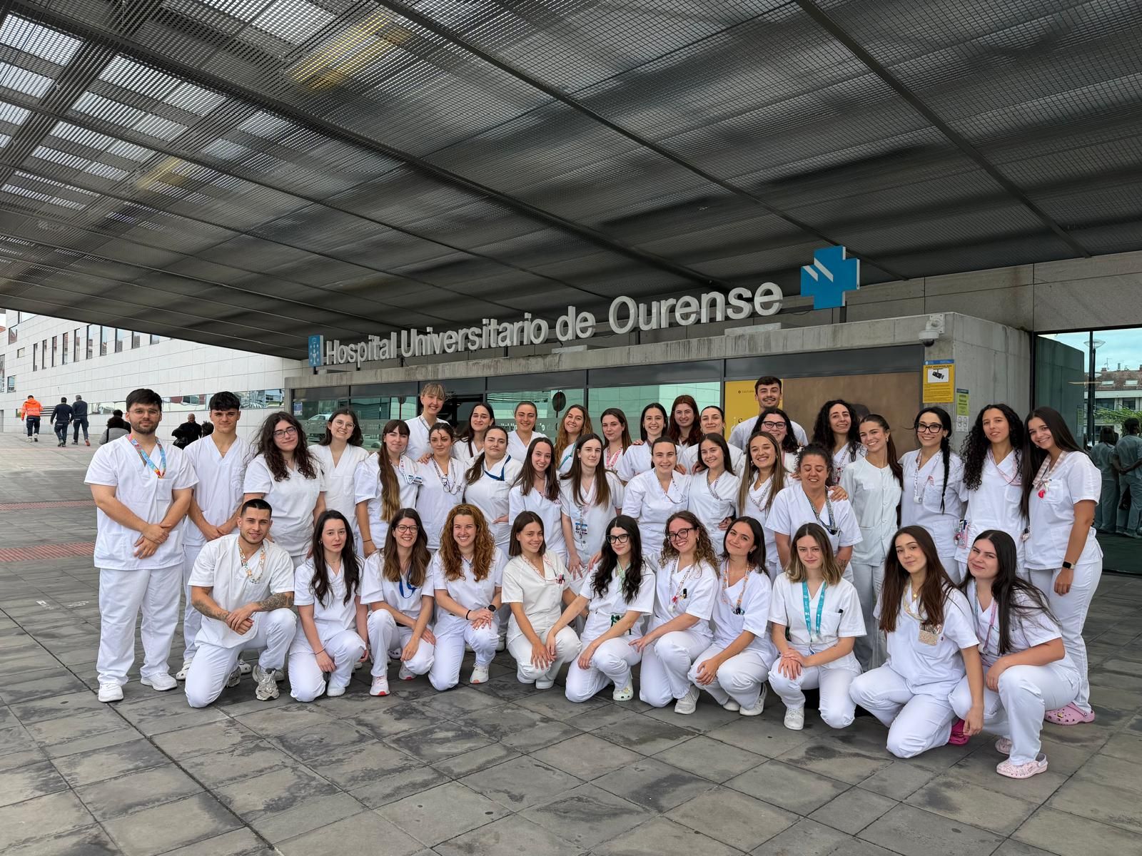 Algunos de los graduados en la última promoción de Enfermería de la Escuela Universitaria de Ourense