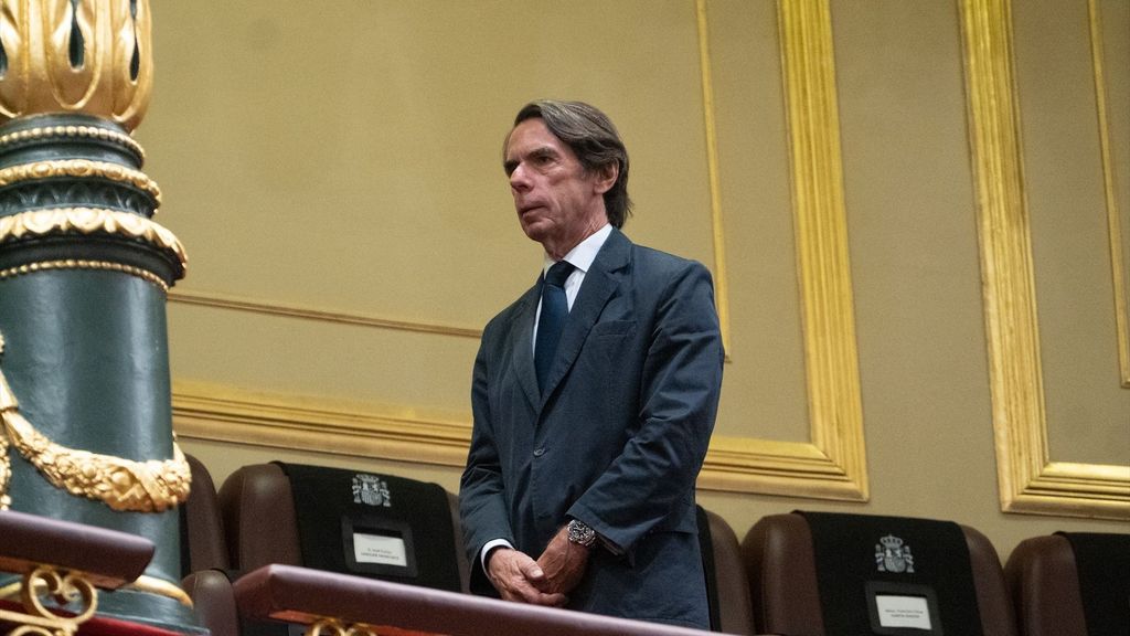 El motivo por el que José María Aznar se ha ido del Congreso antes de que León XIV terminase el discurso