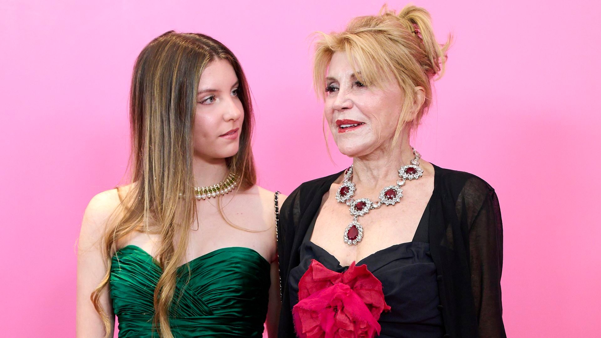 La baronesa Thyssen junto a su hija Carmen La baronesa Thyssen junto a su hija Carmen